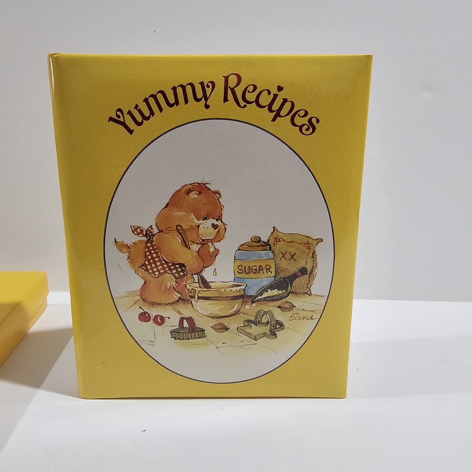 RARE NEW- Vintage 1983 American Greetings CARE BEARS Recipe Book & Original Box