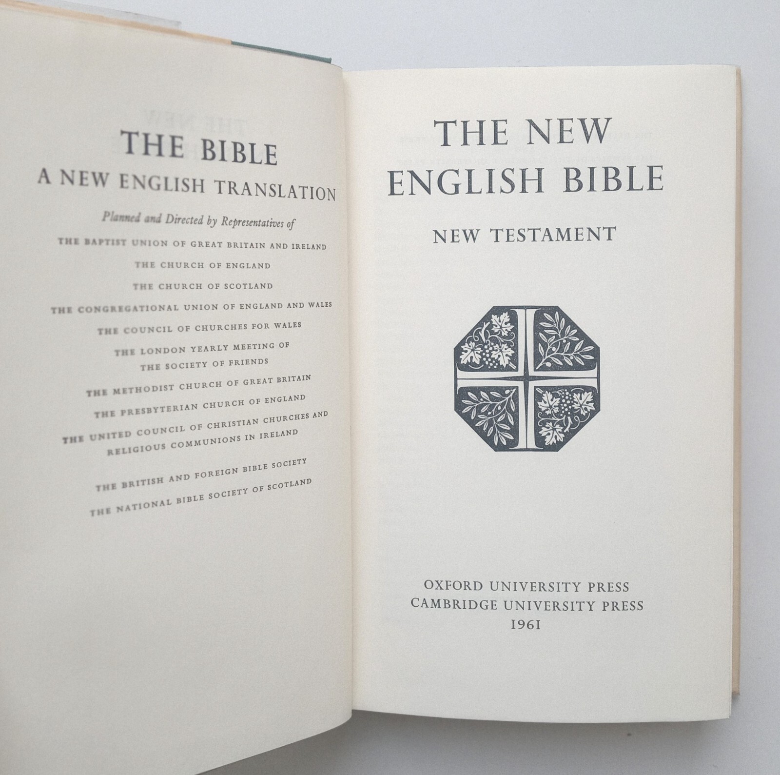 New English Bible – New Testament – HC, 1961 – First Edition – Like New