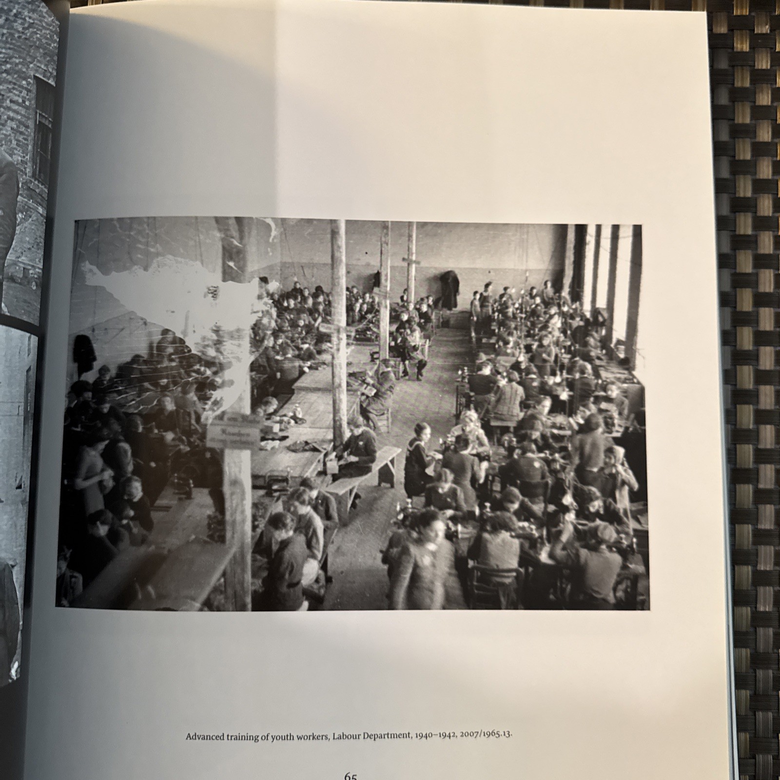 Memory Unearthed: The Lodz Ghetto Photographs of Henryk Ross by Maia-Mari Sutnik
