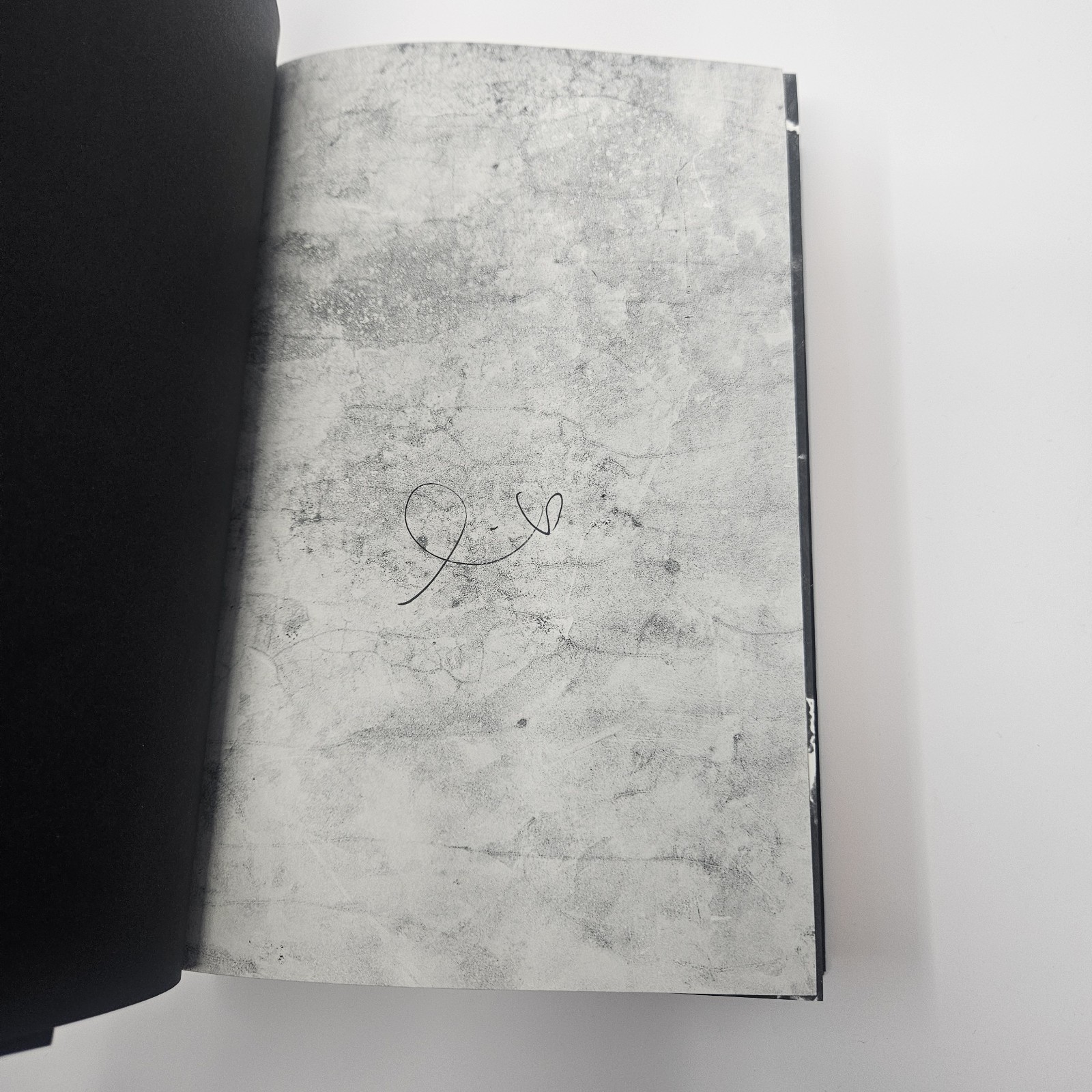 SIGNED! NEW! Brimstone Deluxe Limited Edition By Callie Hart Hardcover