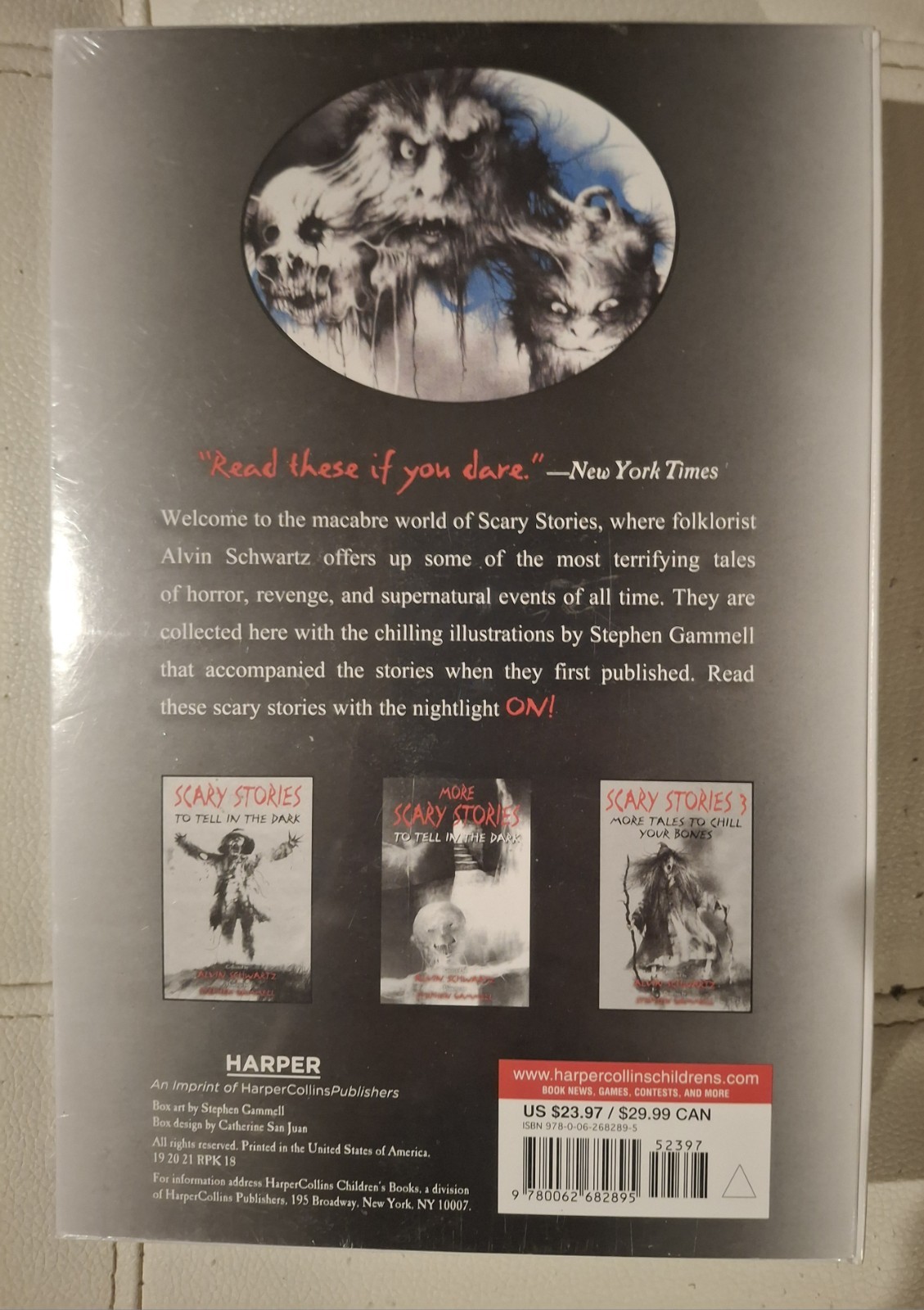 Scary Stories Ser.: Scary Stories Paperback Box Set : The Complete 3-Book…