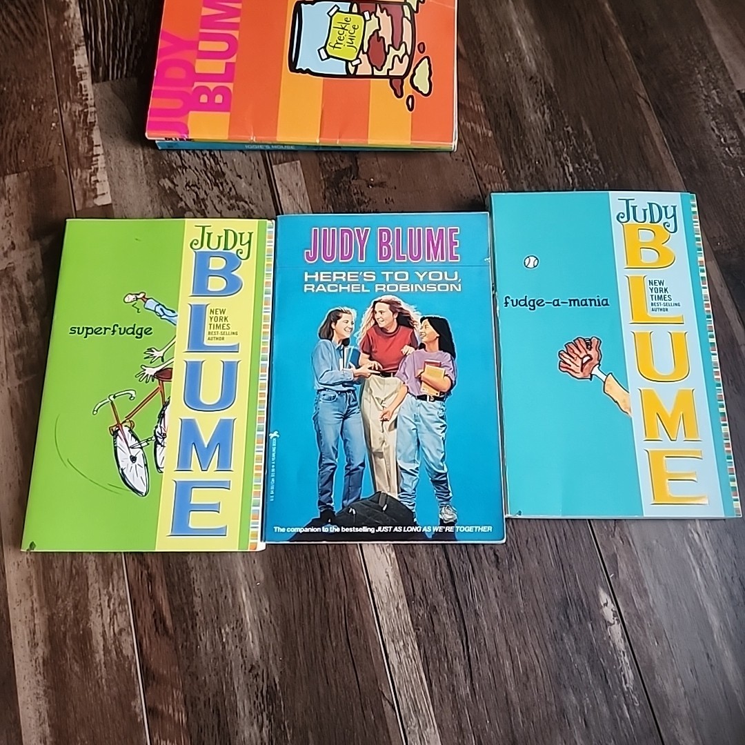 Lot of 11 Judy Blume Books Paperbacks – Superfudge Iggies House Freckle Juice