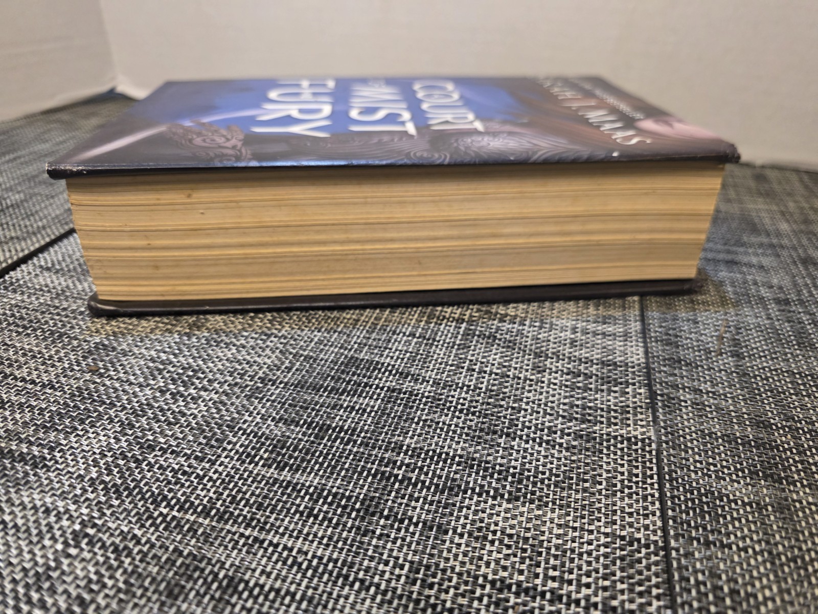 A Court of Mist and Fury (A Court of Thorns and Roses, 2) by Maas