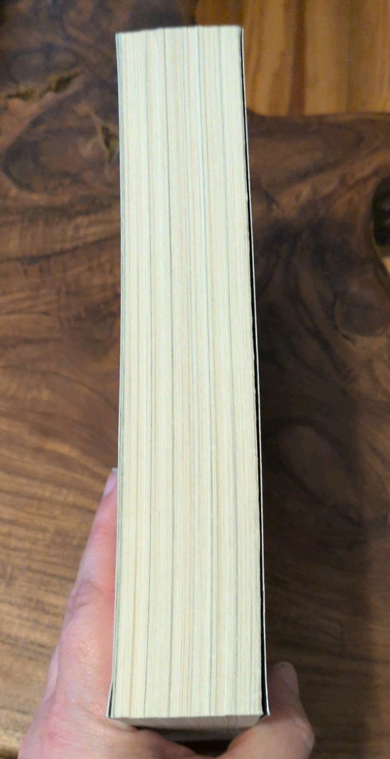 Six of Crows by Leigh Bardugo paperback Very Good Like New