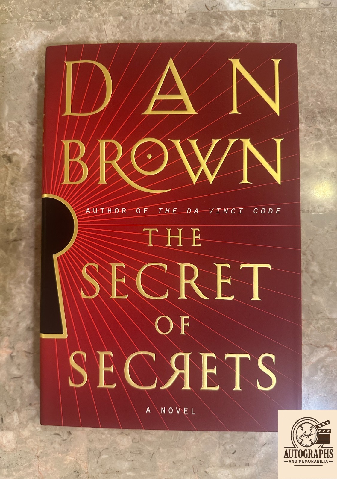 Dan Brown Signed Hardcover Book – Authentic Autograph, Rare Thriller Collectible