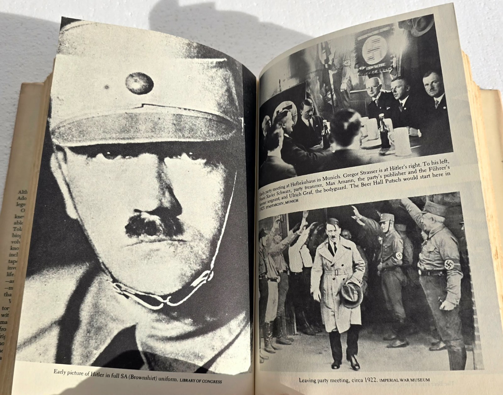 ADOLF HITLER Hardback Book 584 Pages Book Club Edition Dust Jacket John Toland