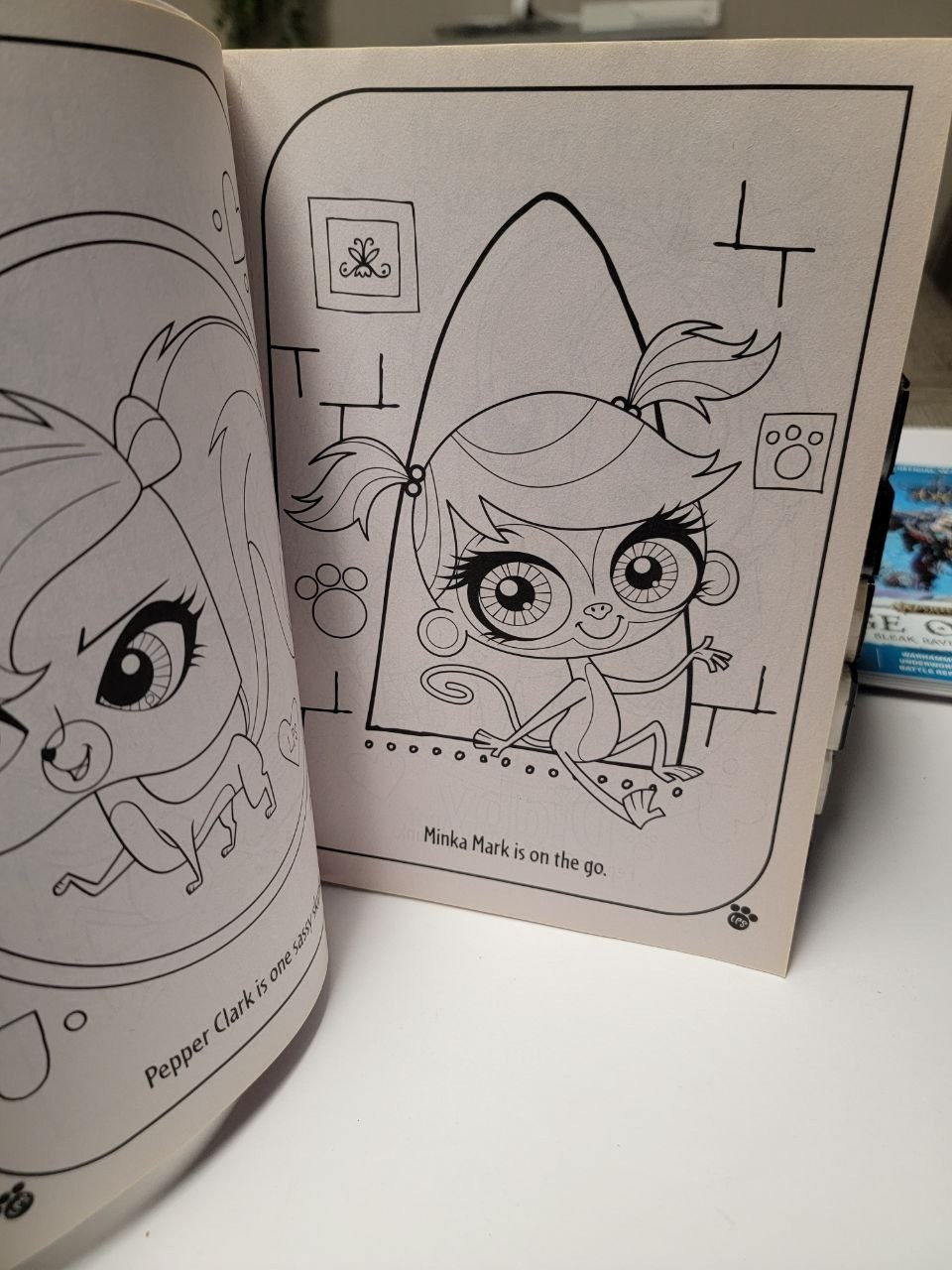 2015 Littlest Pet Shop Styles Coloring Activity Book Stickers 288 Pages UNUSED