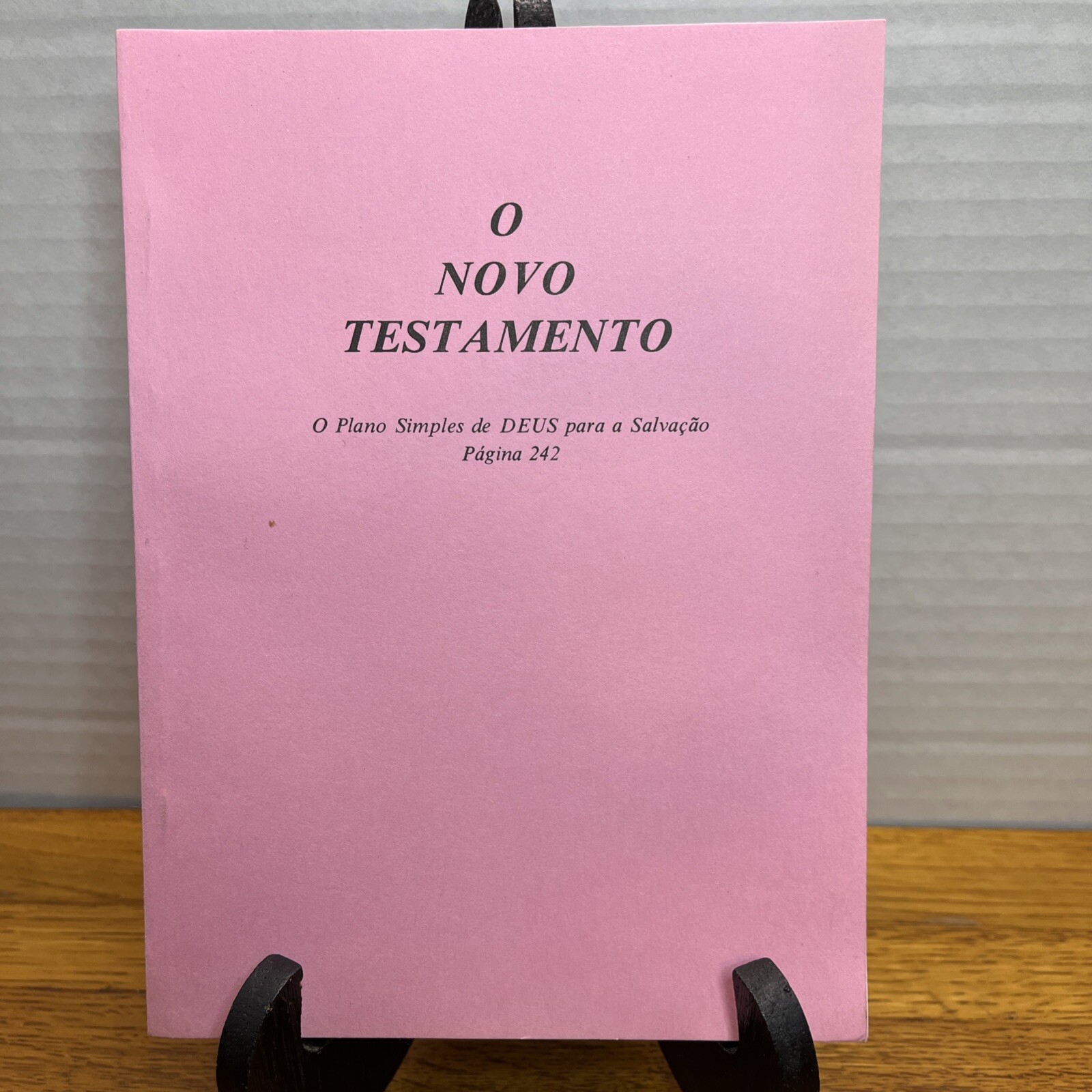 O Novo Testamento PORTUGUESE New Testament – 1980 – Lifegate Inc – 244 Pages -PB