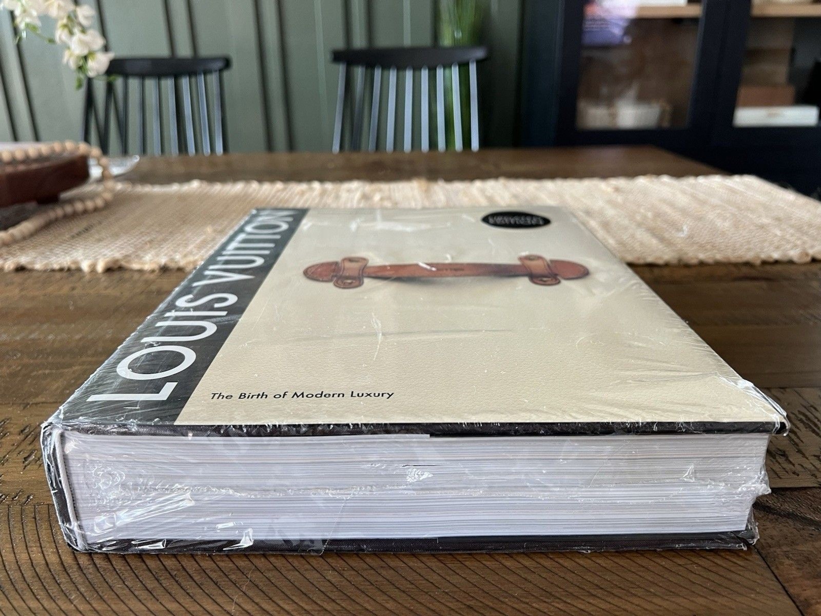 Louis Vuitton: The Birth of Modern Luxury – Updated Edition (Hardcover)