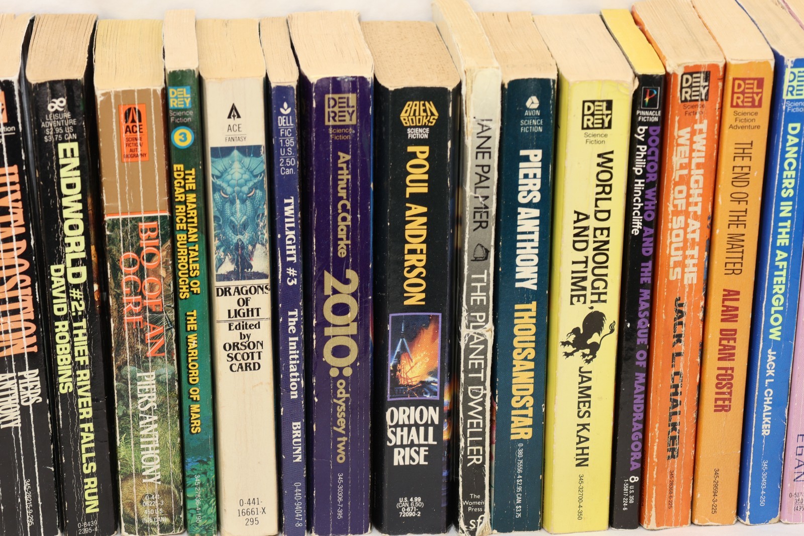 Lot of 20 Science Fiction Books, Paperback, No Duplicates, B670