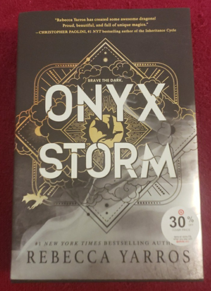 ONYX STORM Hardcover Book Rebecca Yarros_Target Exclusive_Deluxe Limited Edition