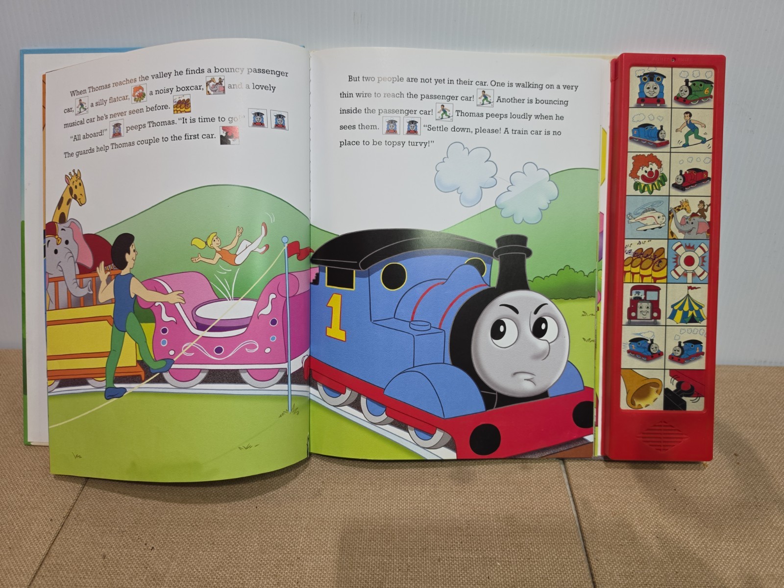 THOMAS THE TANK ENGINE: A NOISY SURPRISE: PLAY-A-SOUND By No Author