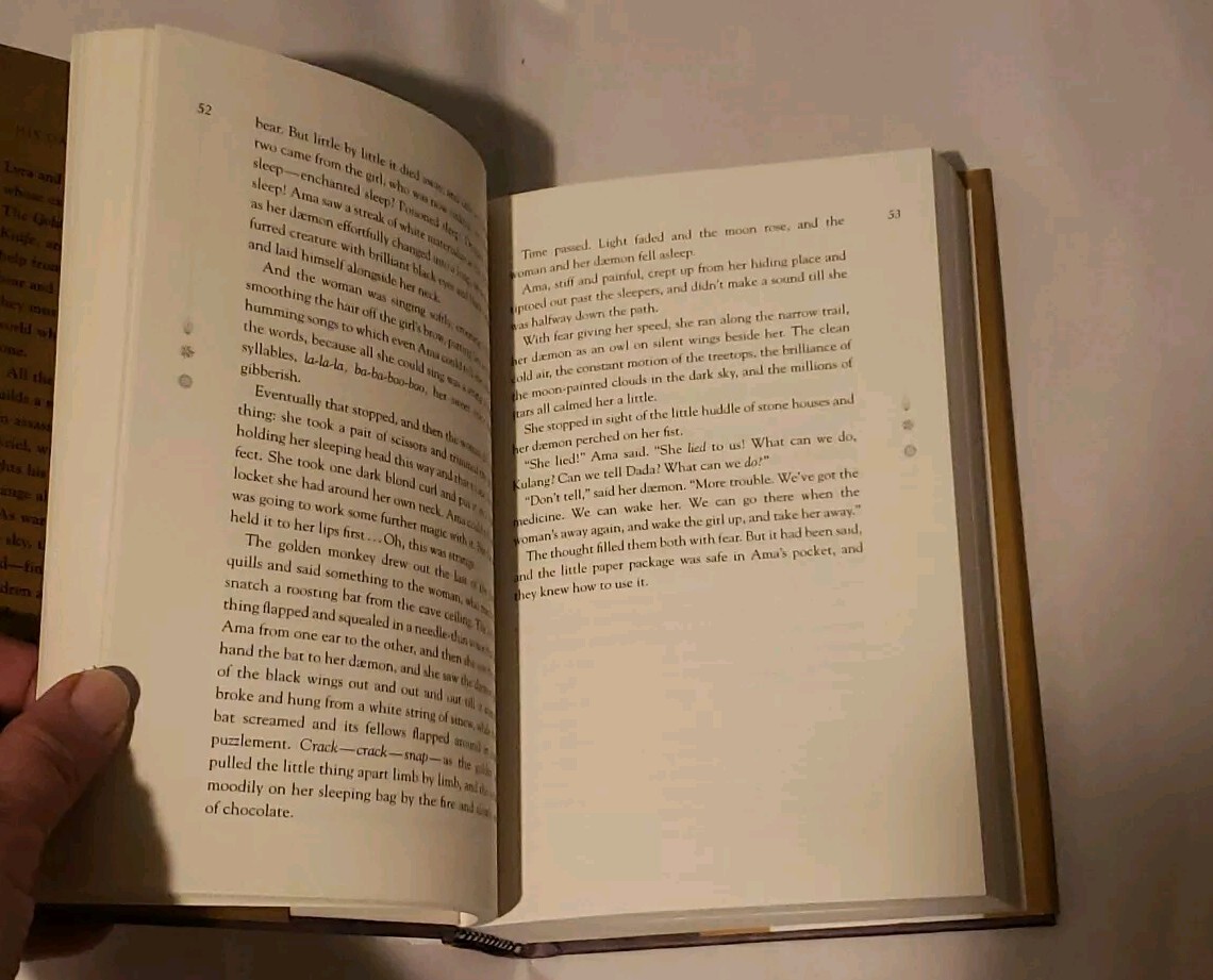 “The Amber Spyglass” 1st First Edition Signed Philip Pullman HC Book 3