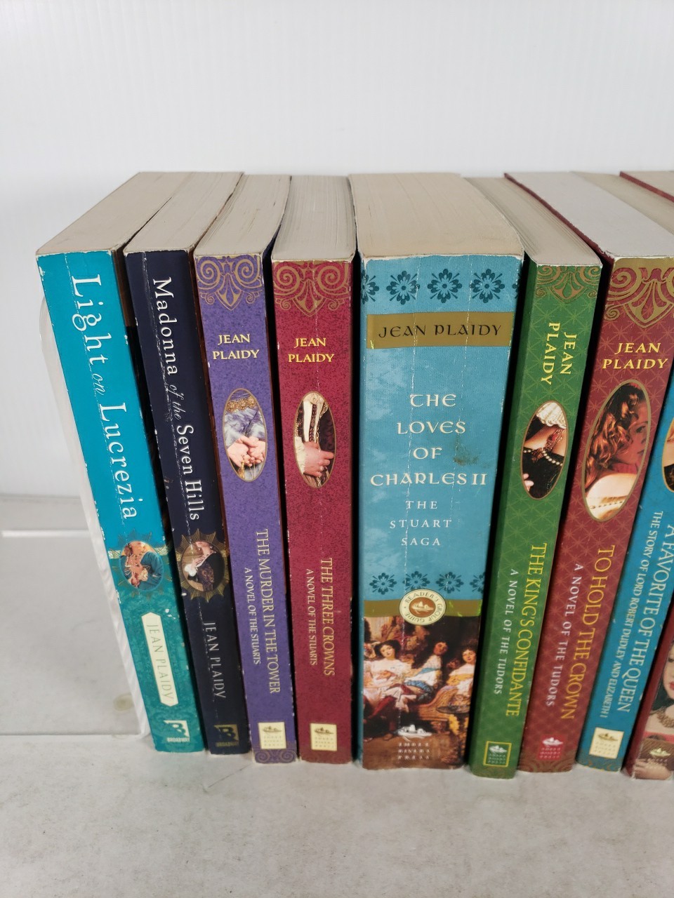 Jean Plaidy (12 Book Lot – All Paperback) the Borgias, Stuart Saga, The Tudors