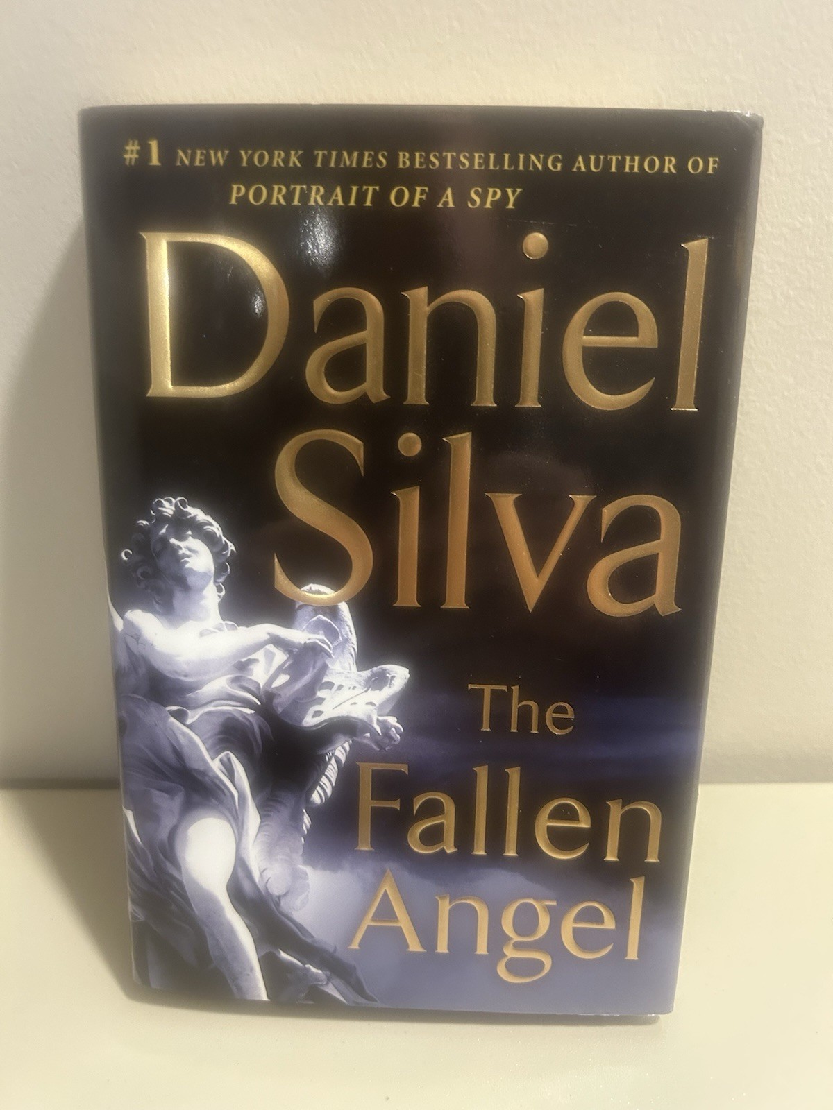 LOT 18 GABRIEL ALLON BOOKS Daniel Silva 1st Ed Edition 1 Signed HCDJ Firsts