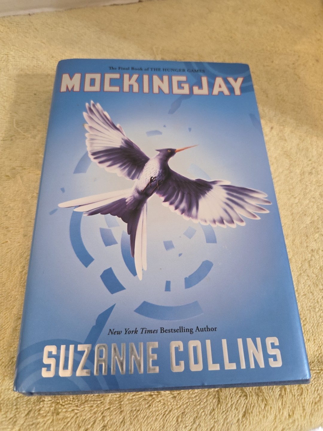 Mockingjay (Hunger Games, Book Three) by Suzanne Collins (2010, Hardcover) 1st E