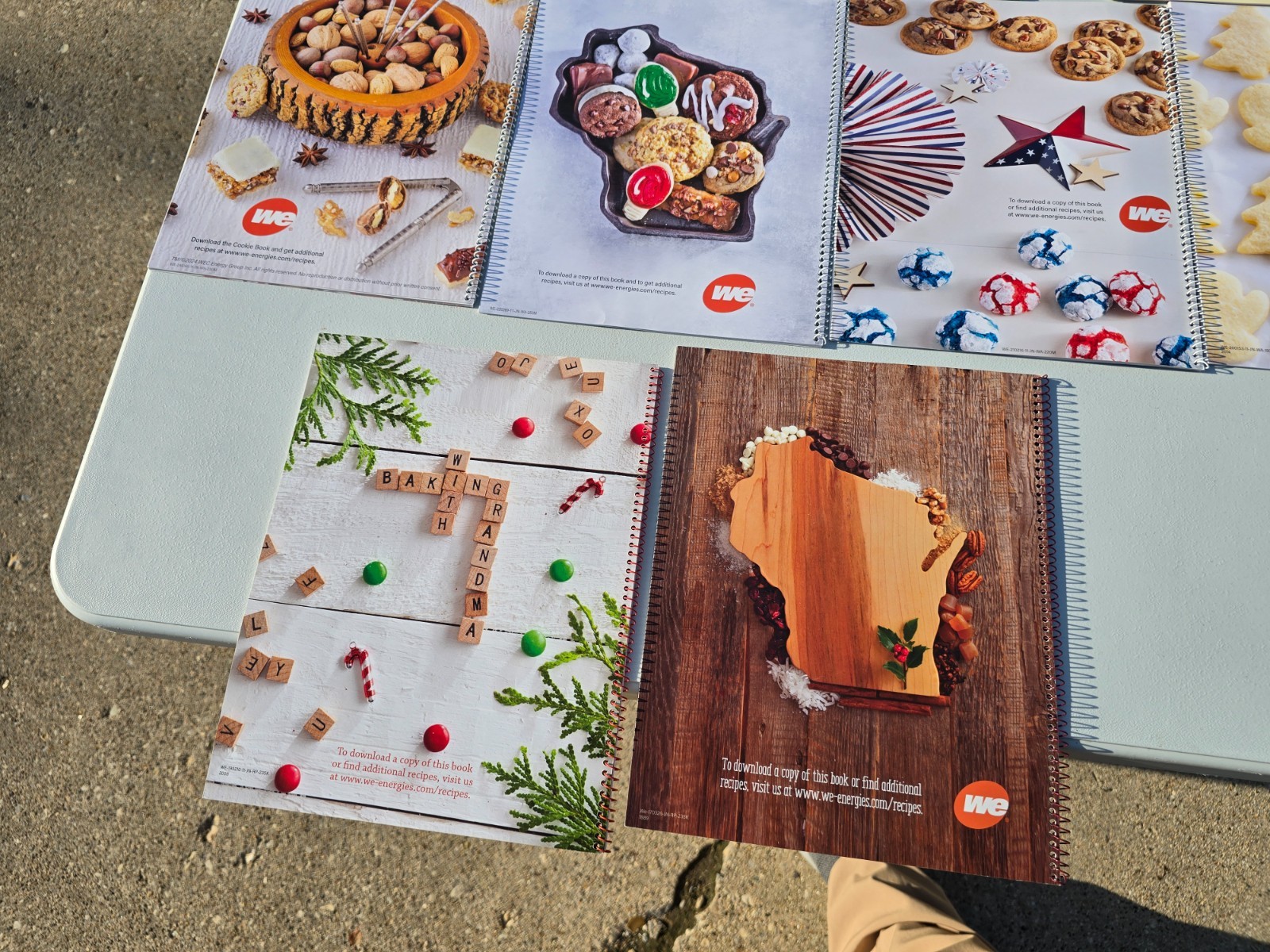Lot of 11 Wisconsin Electric WE Energies Cookie Book Recipe Cookbooks 2006-2019