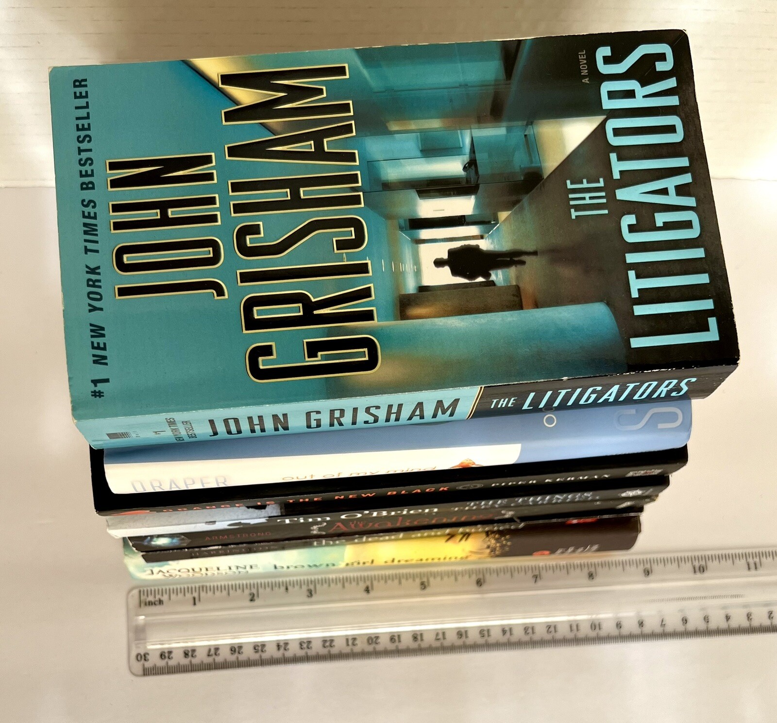 Lot Of 7 Books Pre owned Paperback And Hard Cover Variety Of Titles 4lb 10oz