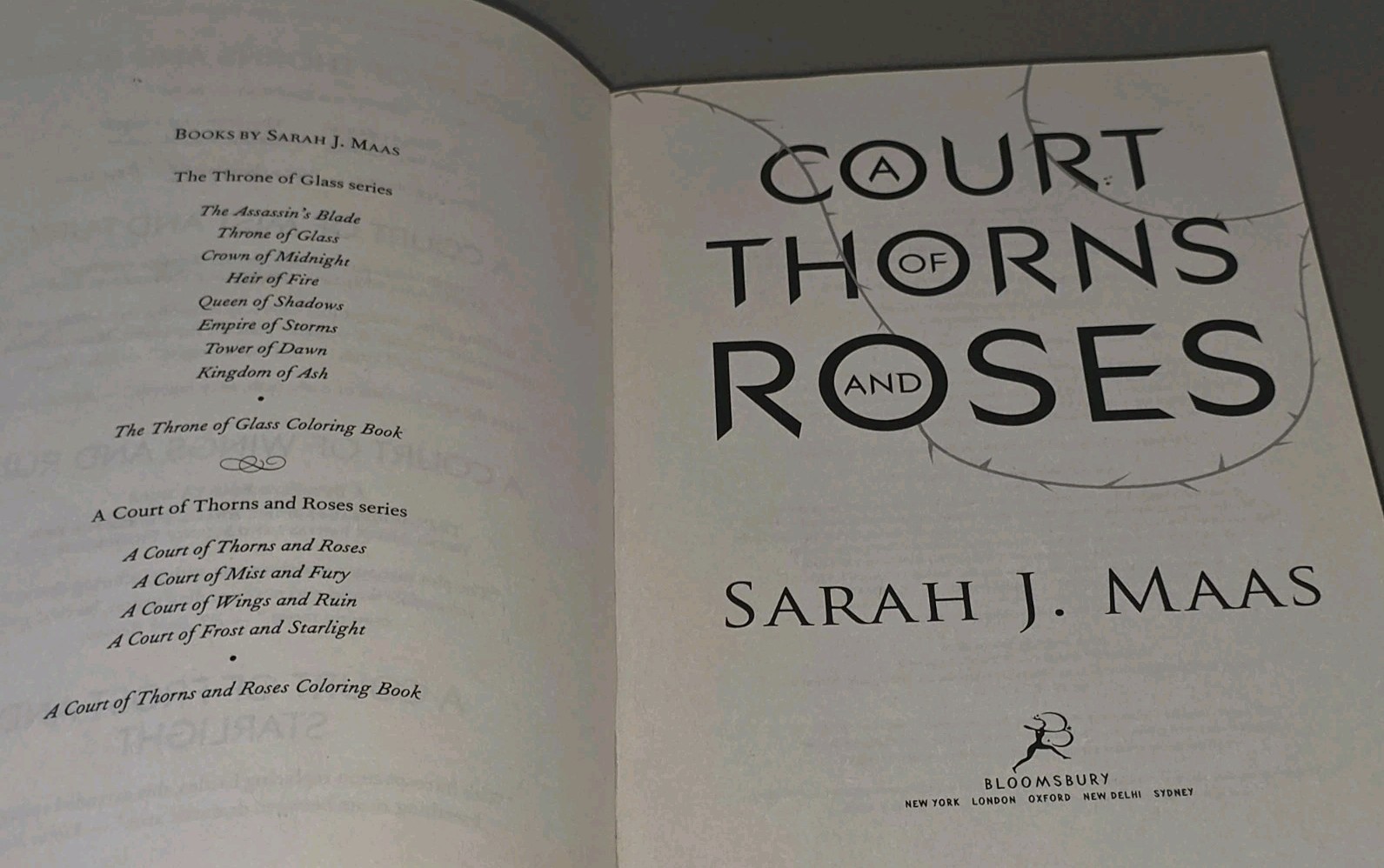 Court of Thorns & Roses by Sarah J. Maas (2016, Original OOP Cover, Paperback)
