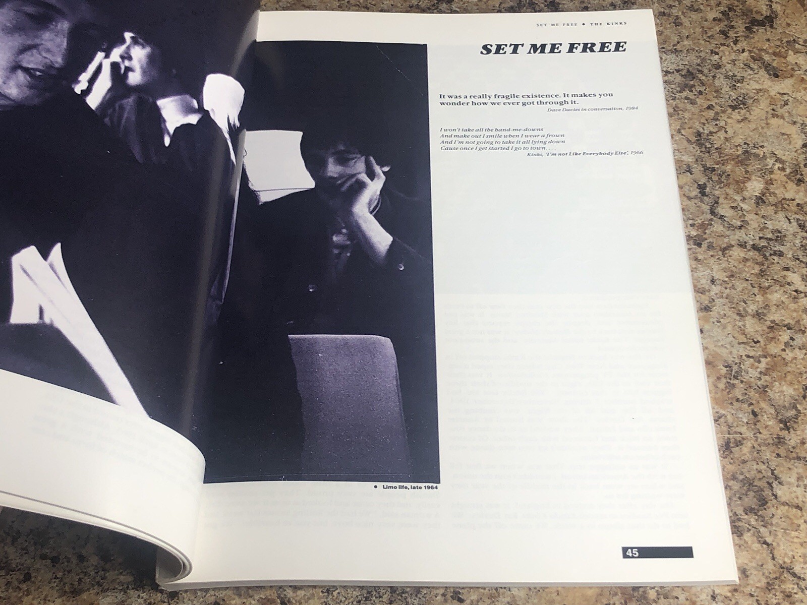 The Kinks-The Official Biography by Jon Savage Paperback 1984 Faber & Faber