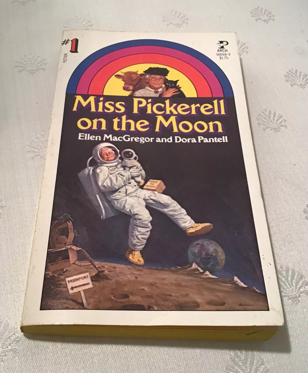 Miss Pickerell On The Moon Ellen MacGregor 1980 Paperback
