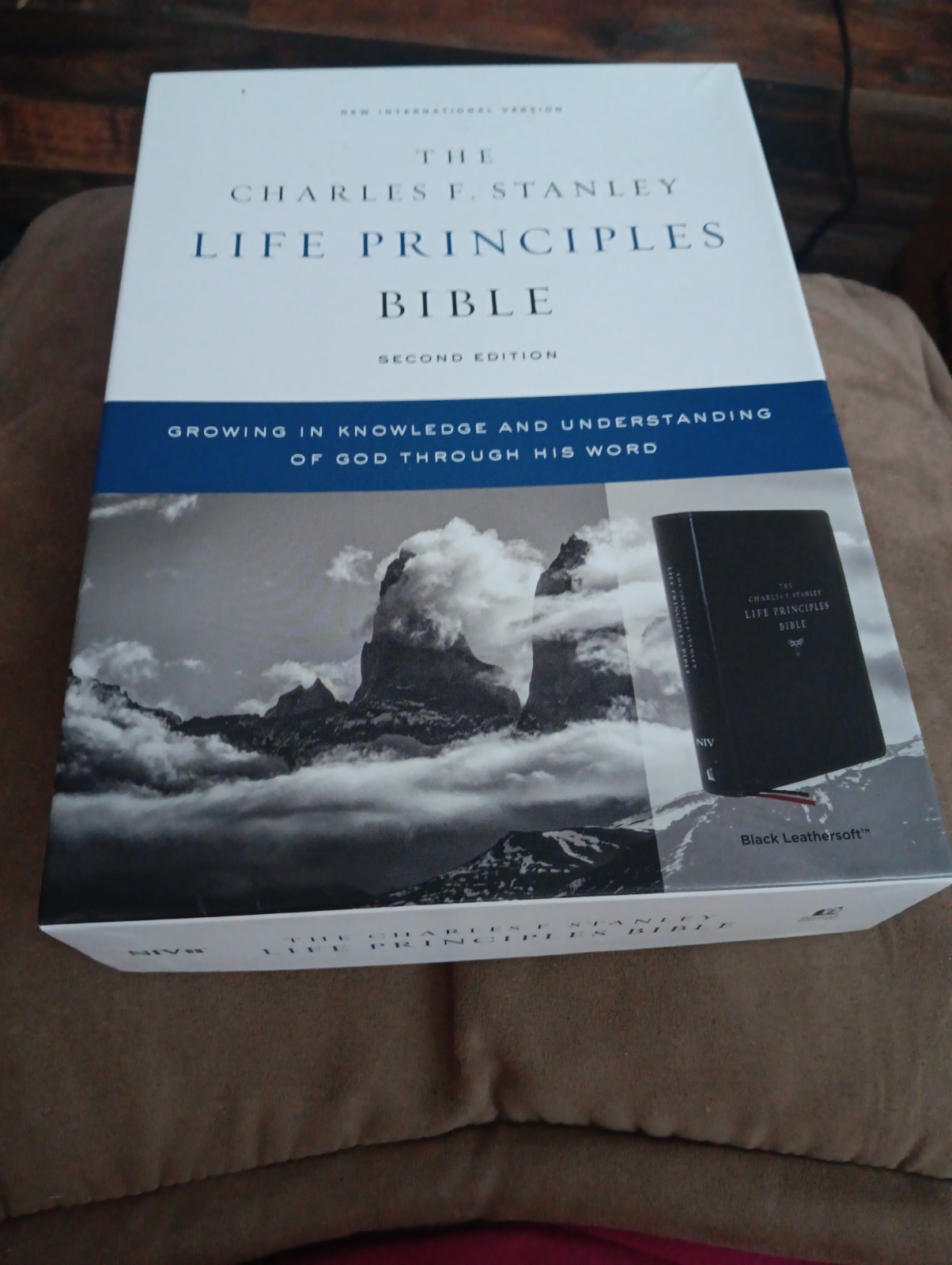 NASB Charles F. Stanley Life Principles Bible BLACK LEATHER SOFT. NEW. In Box.