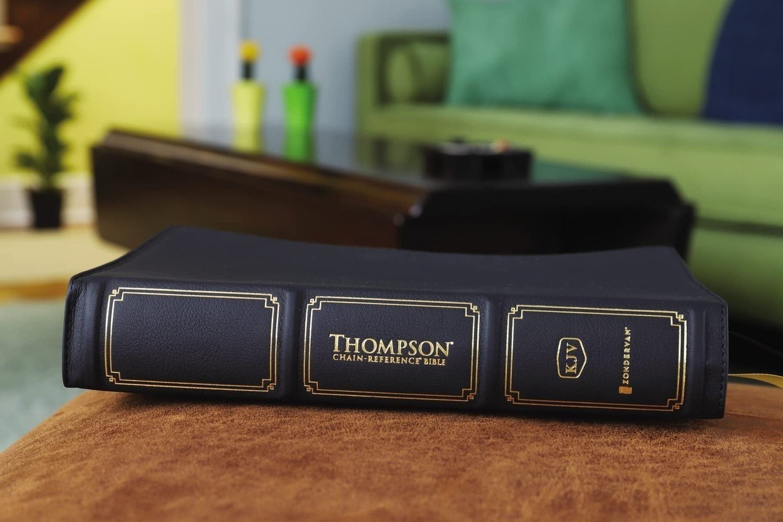 KJV, Thompson Chain-Reference Bible, Large Print, Genuine Leather, Cowhide,