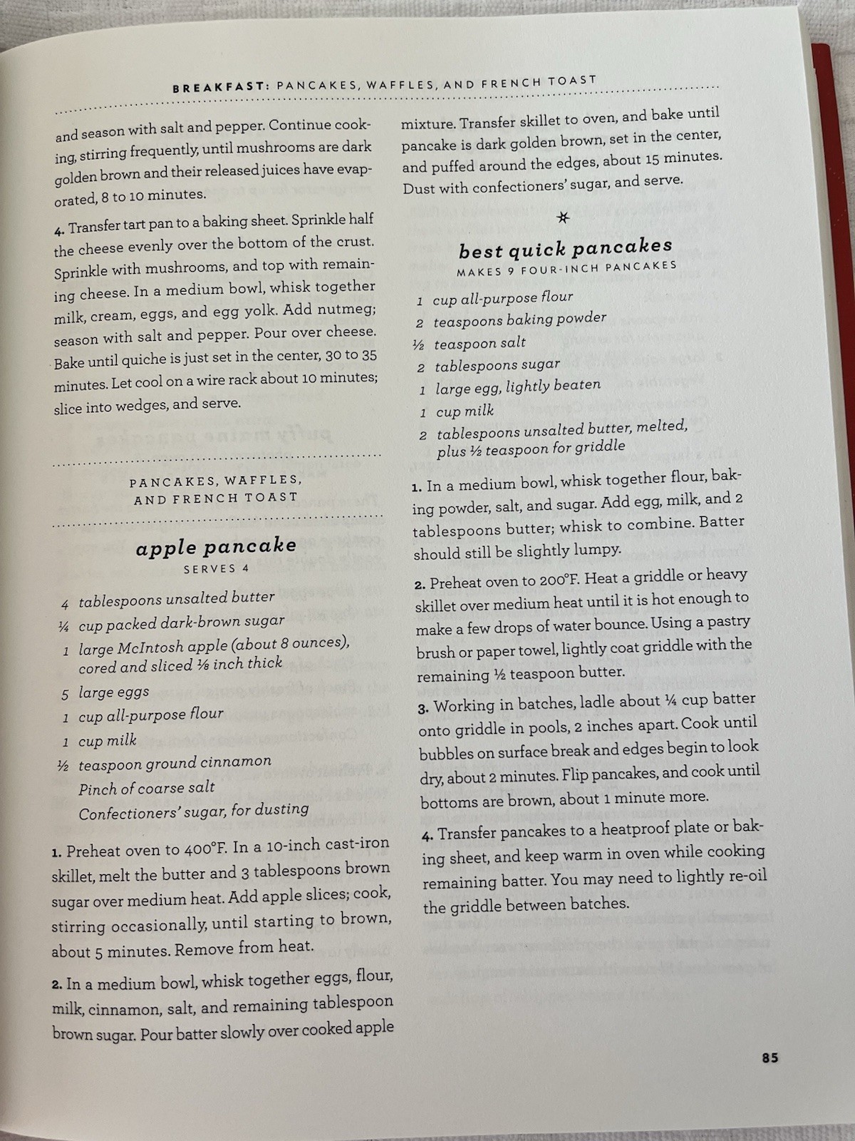 The Martha Stewart Living Christmas Cookbook: A Collection of Favorite Recipes