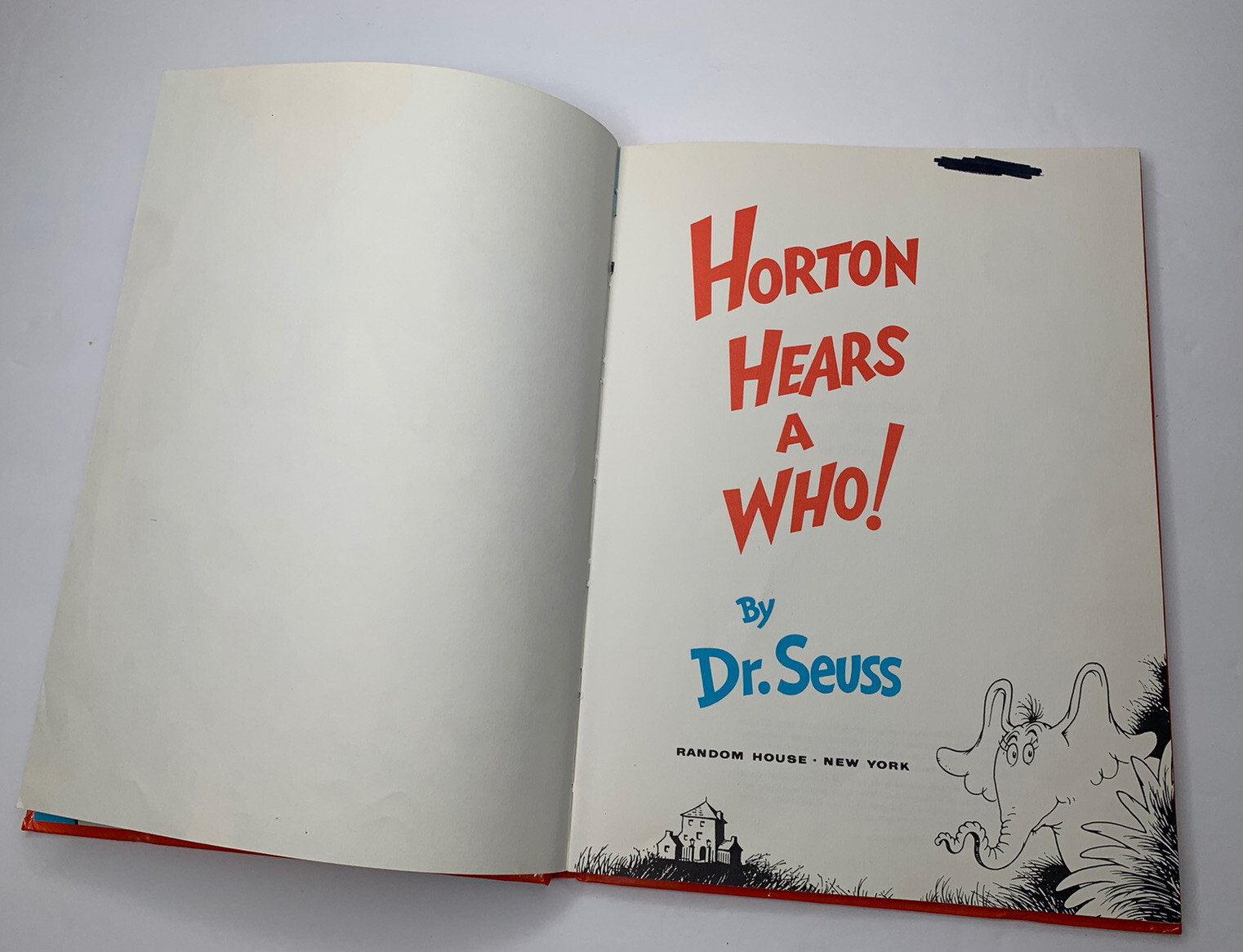 DR SEUSS 1982 HORTON HEARS A WHO HARDCOVER BOOK 11 X 8 INCHES