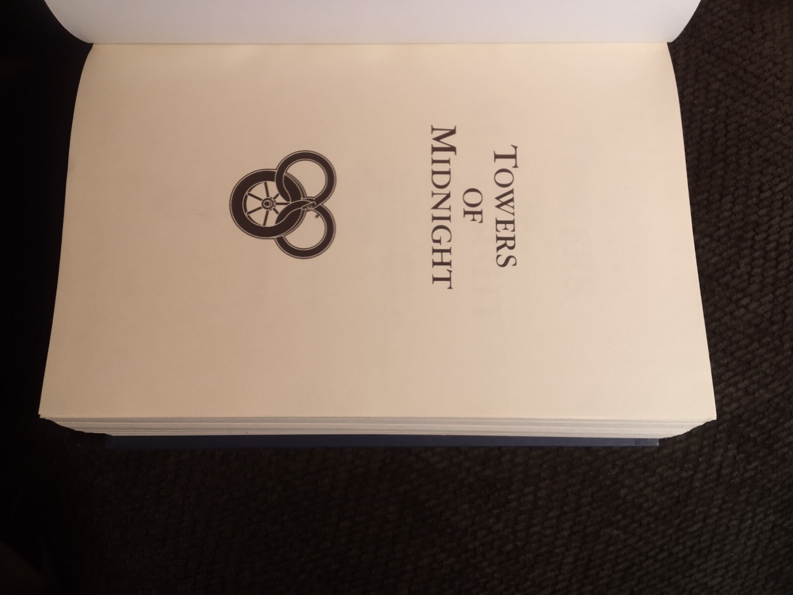 2010 First Edition-Towers of Midnight by Robert Jordan-Signed-HB