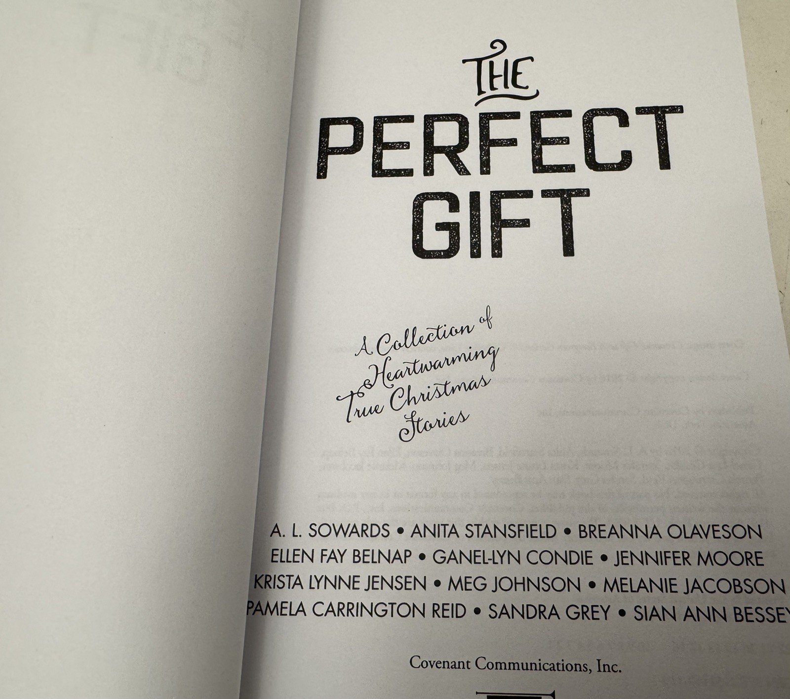 The Perfect Gift, Covenant Communications, Paperback, 2016, New