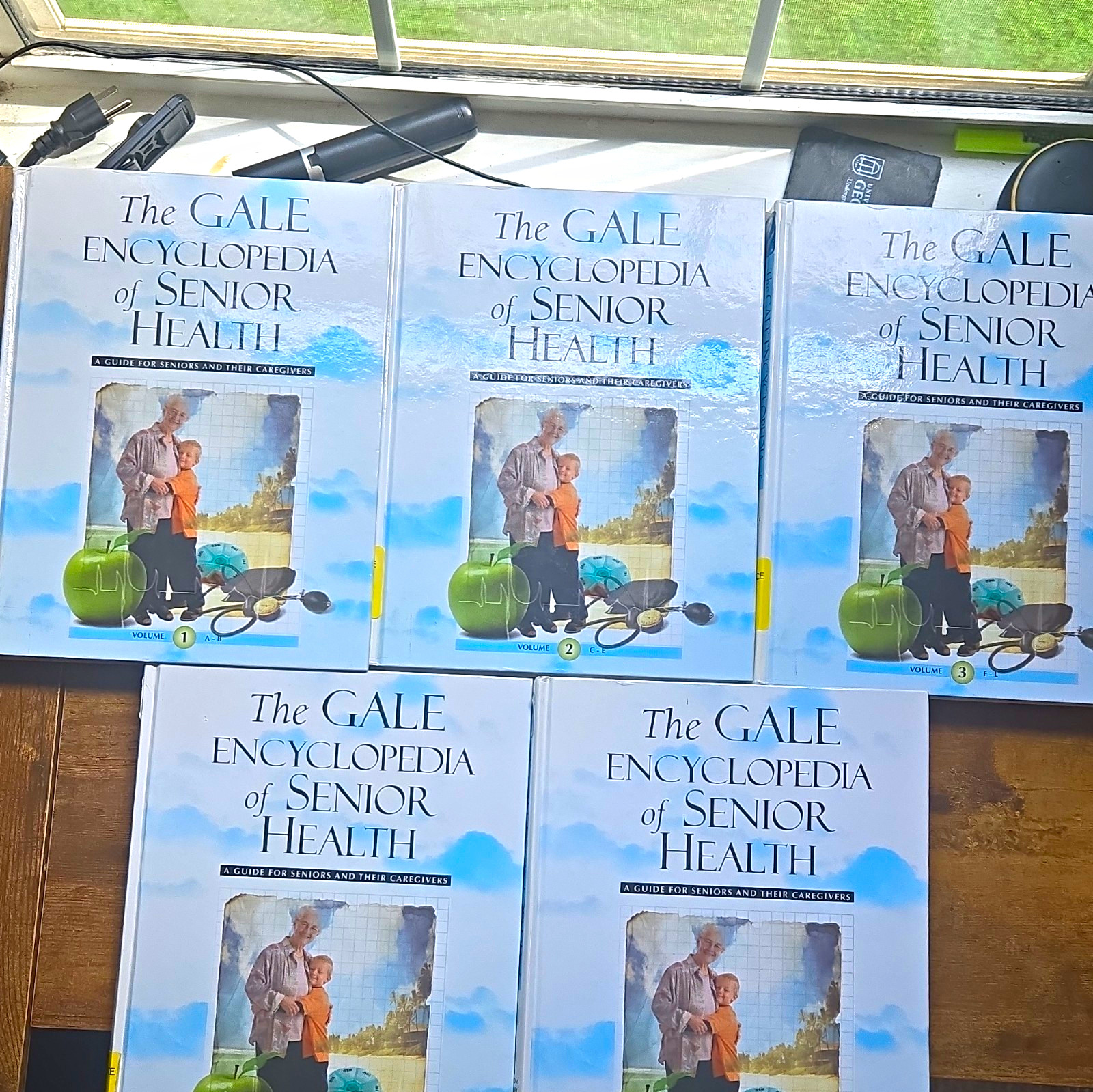 Gale The Gale Encyclopedia of Senior Health 5-Volume Hardcover Set 1st 2009