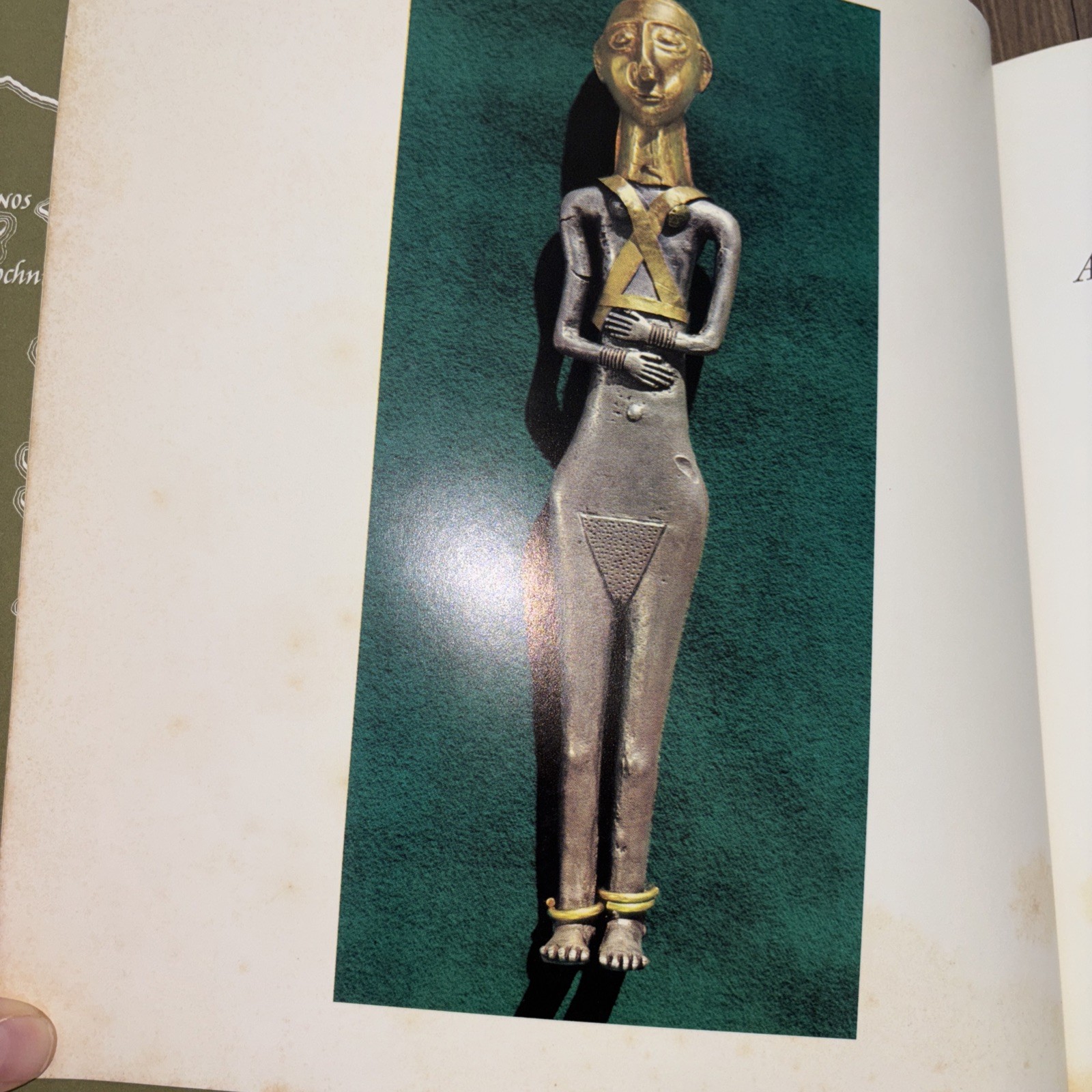 ART TREASURES OF TURKEY Circulated by the Smithsonian Institution 1966 Washingto