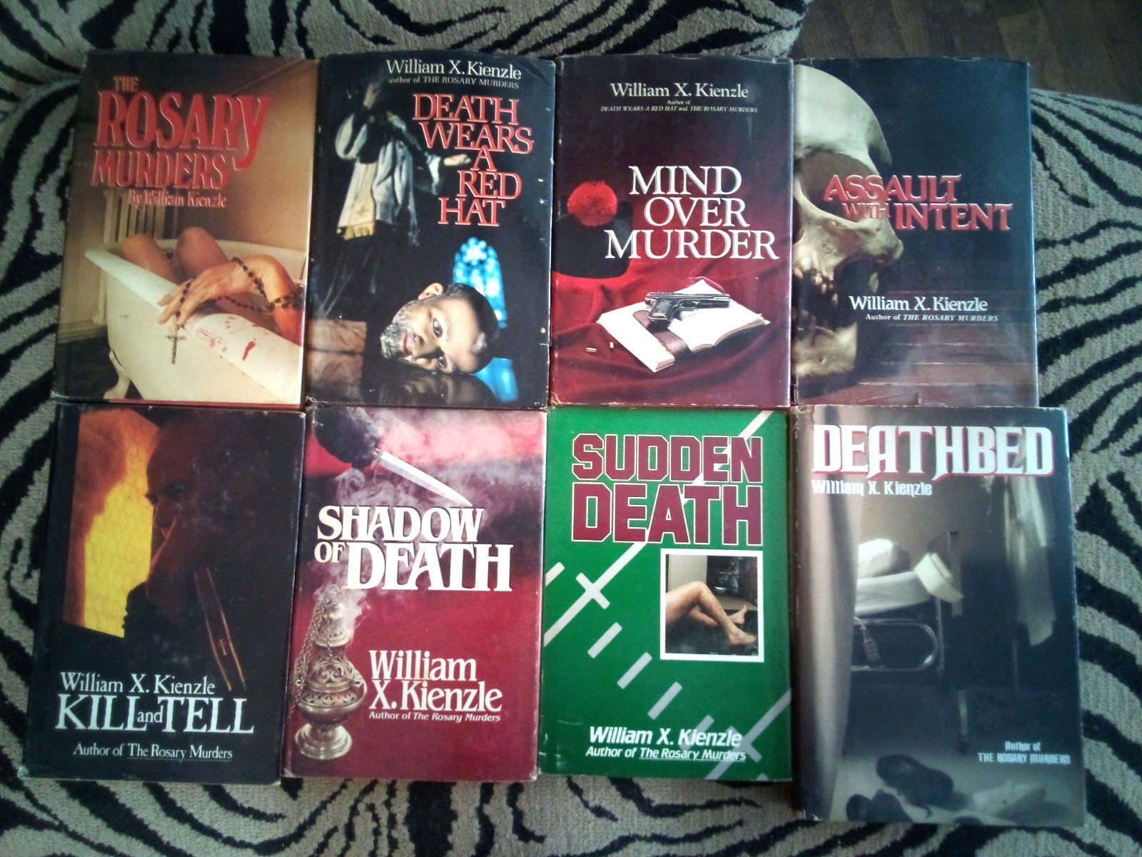 Lot of Vintage William X Kienzle Father Koesler Thrillers~First 8 in Series~HBDJ