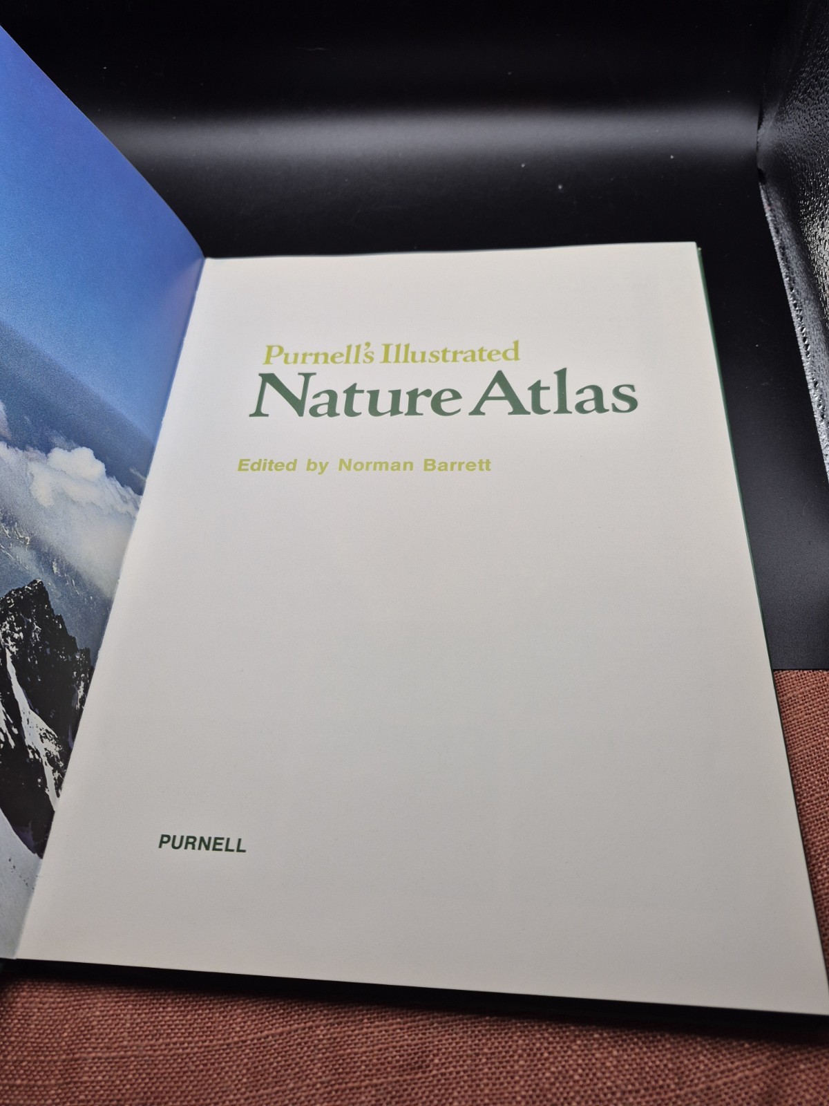 Purnell’s Illustrated Nature Atlas. Edited by Norman Barrett. Vintage book, 1980