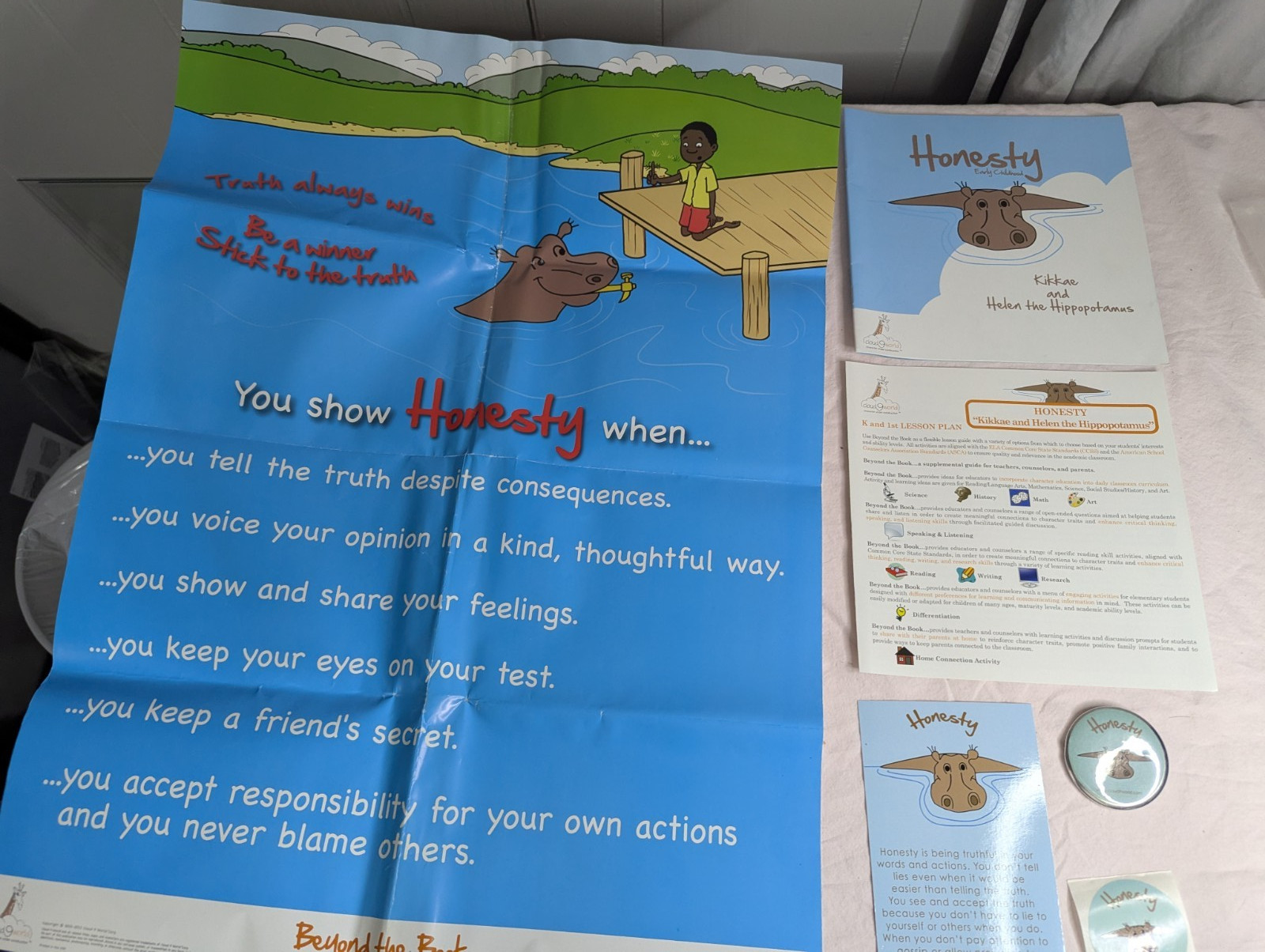 Home School Teachers Cloud 9 world character book HONESTY K-1st grade poster kit