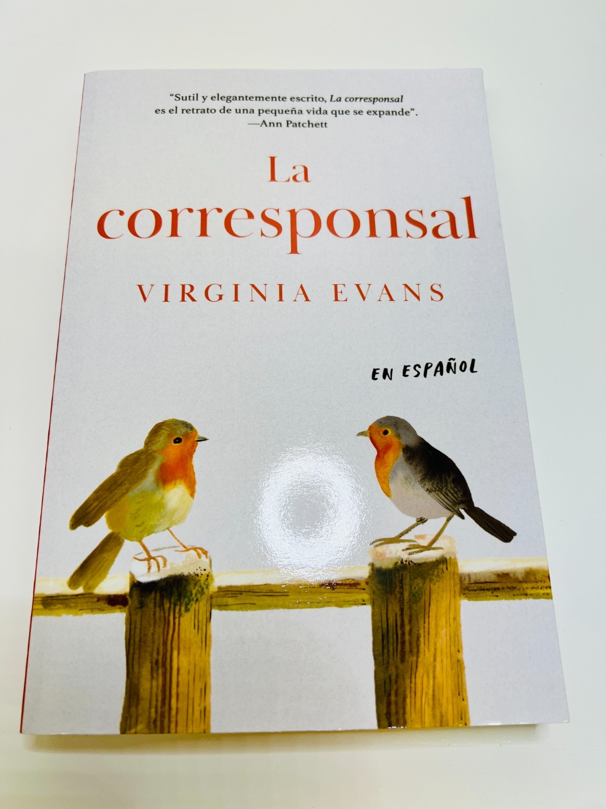 La Corresponsal by Virginia Evans (IN SPANISH – EN ESPANOL)
