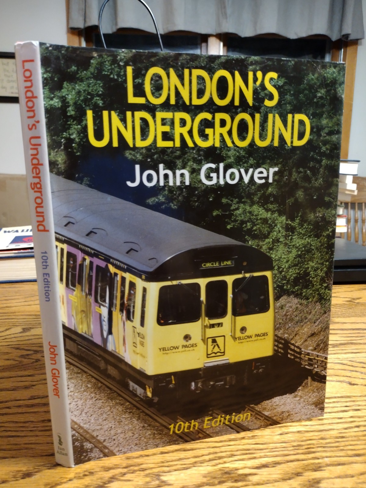 London’s Underground John Glover 2003 Hardback Published Ian Allan 160 pages