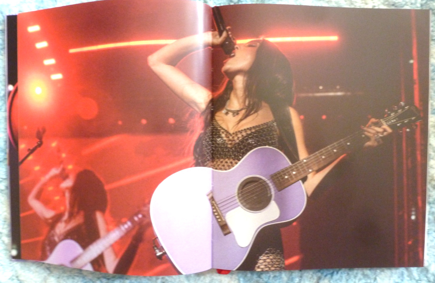 OLIVIA RODRIGO Guts World Tour Book UNSEALED
