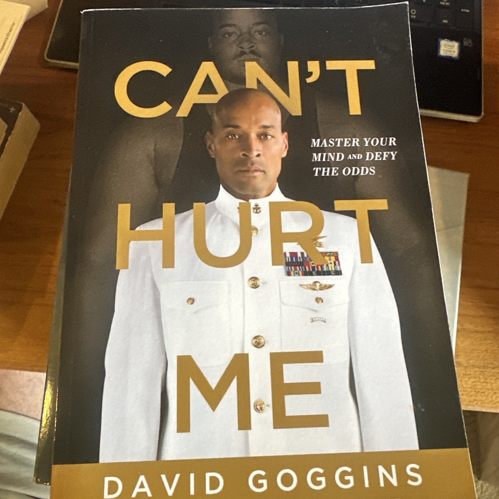 Can’t Hurt Me : Master Your Mind and Defy the Odds by David Goggins (2018, Trade