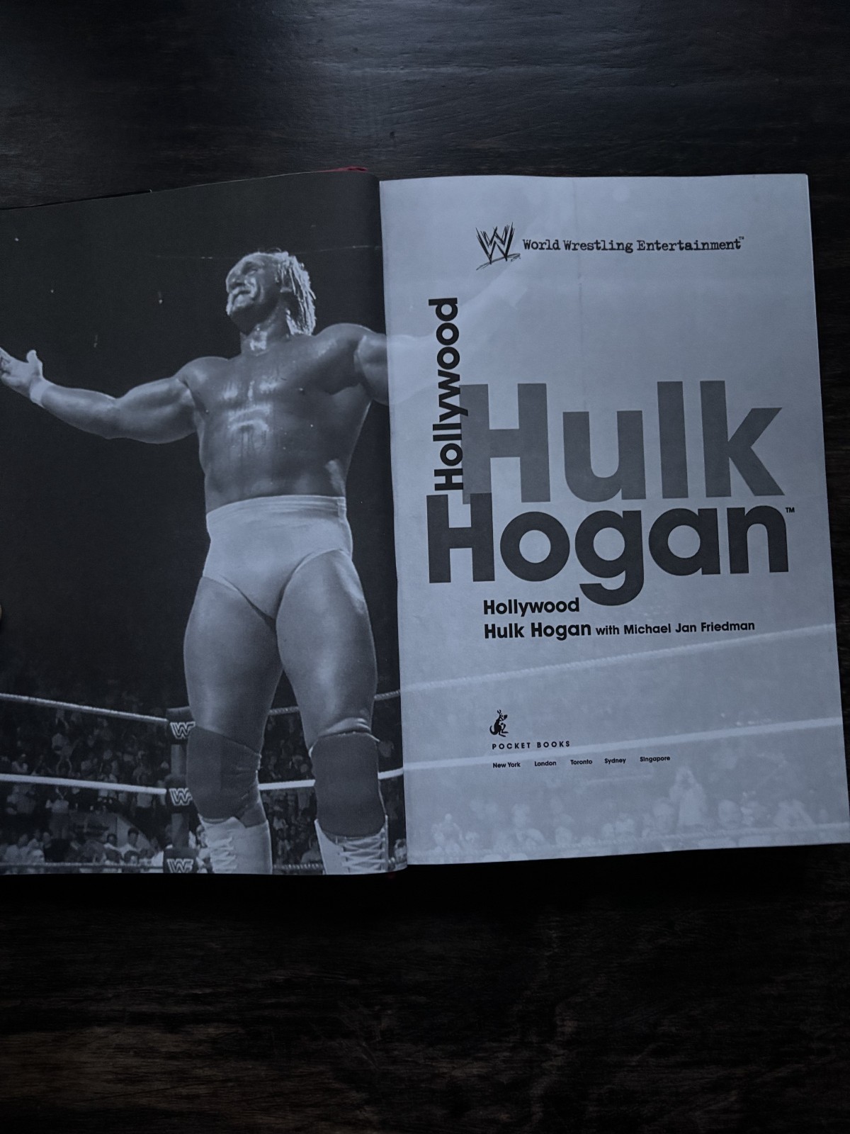Hollywood Hulk Hogan 2002 Autobiography Hardcover Book WWE