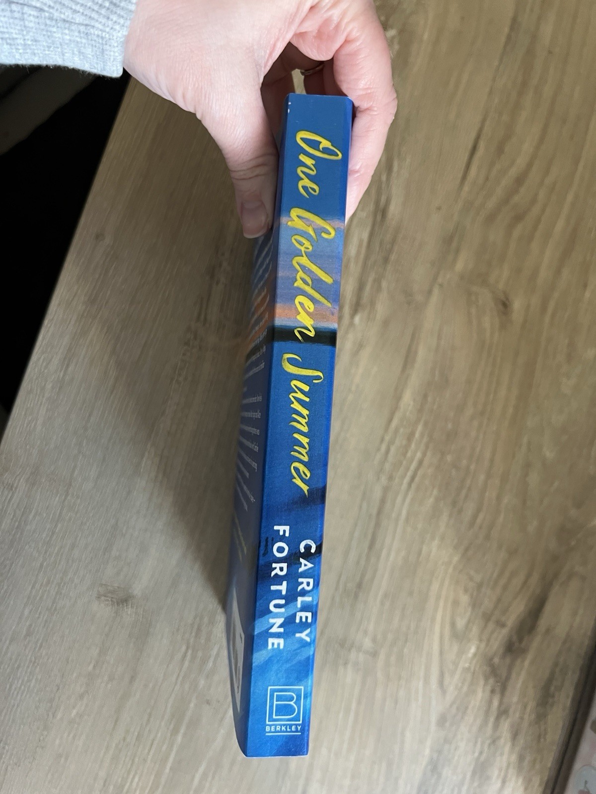 One Golden Summer Carley Fortune First Edition 1st Printing 2025 Paperback Roman
