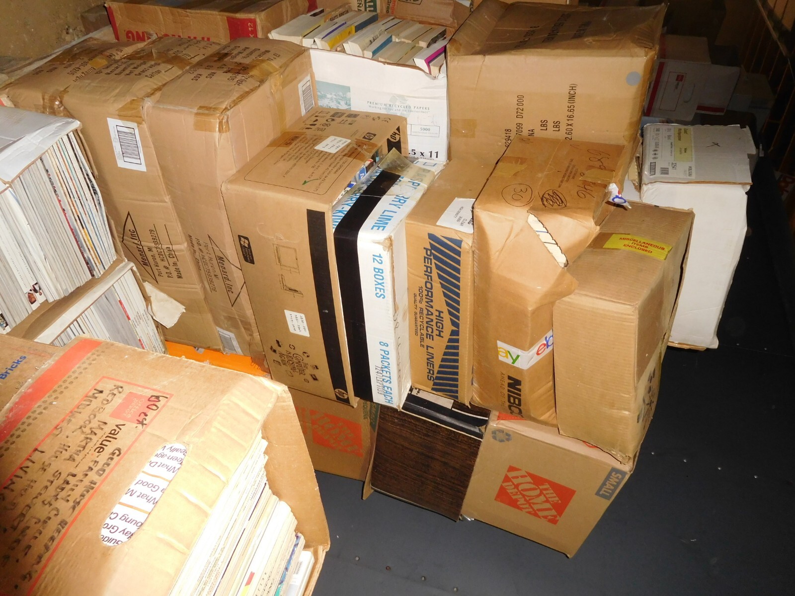 ~ Hugenormous 100 Re-Sale Book Books Lot ~