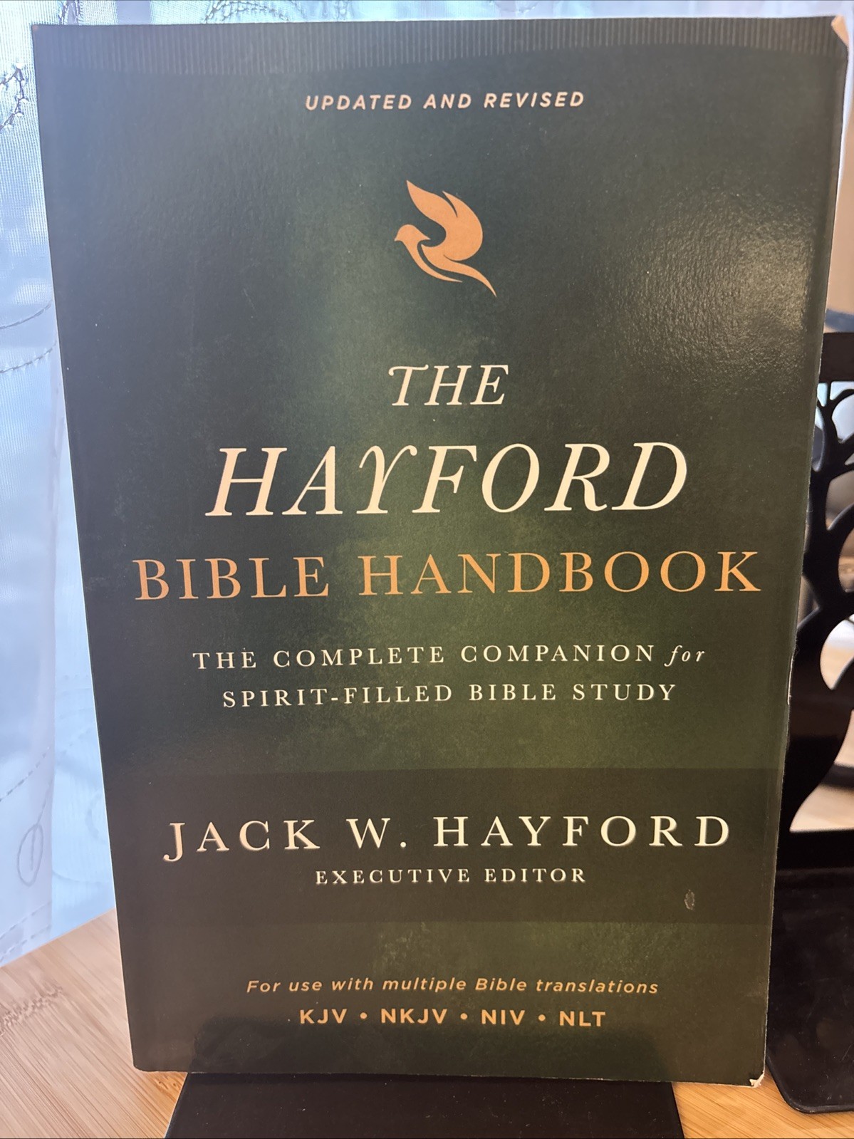 The Hayford Bible Handbook: The Complete – Paperback, by Hayford Jack W. – Good