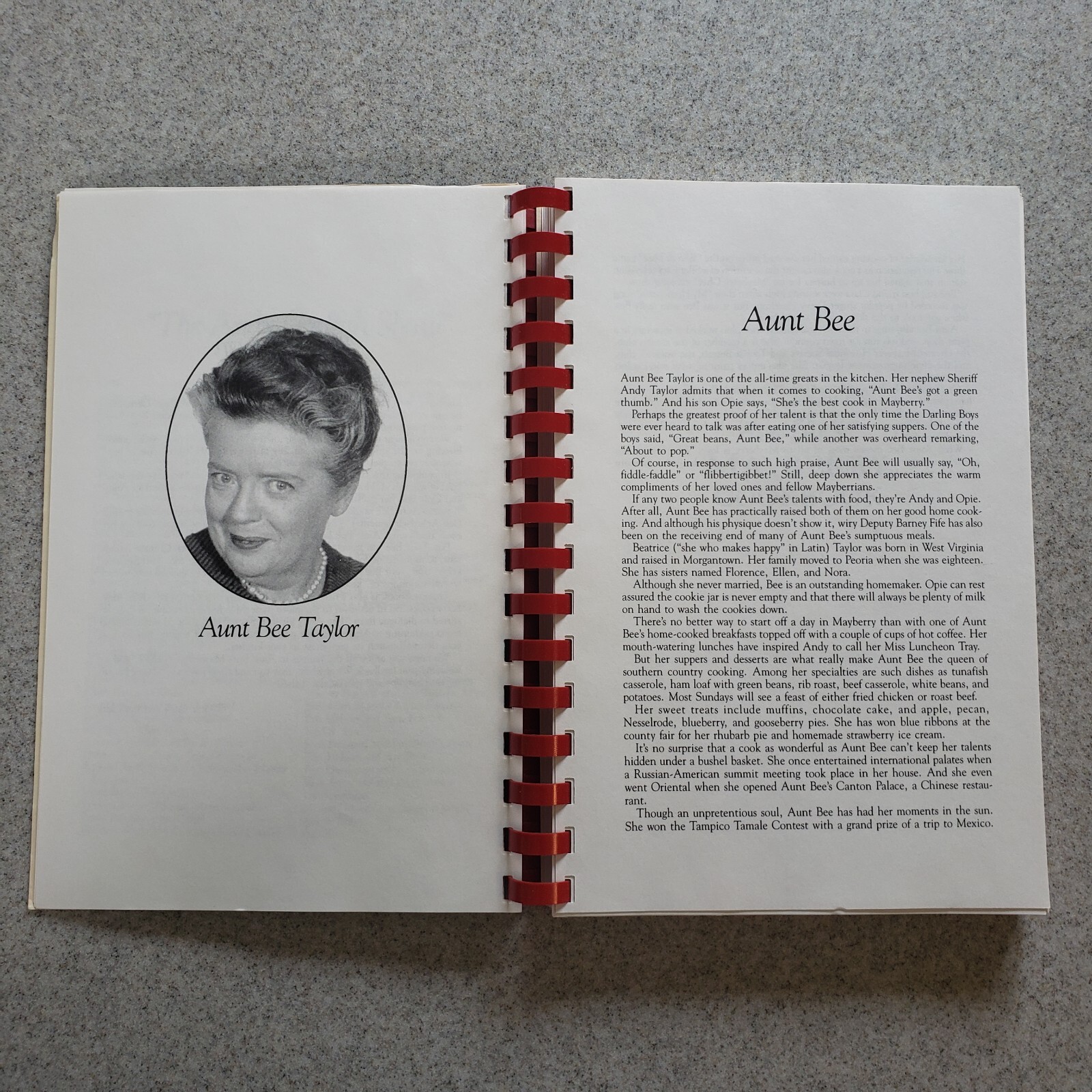 Aunt Bees Mayberry Cookbook 244 Pages Recipes Interesting Read Too