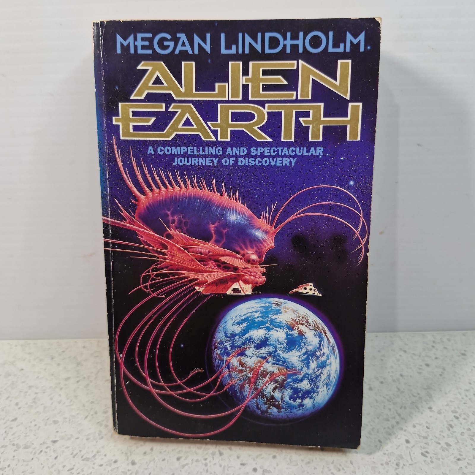 Alien Earth by Megan Lindholm Vintage Paperback Science Fiction Space Novel