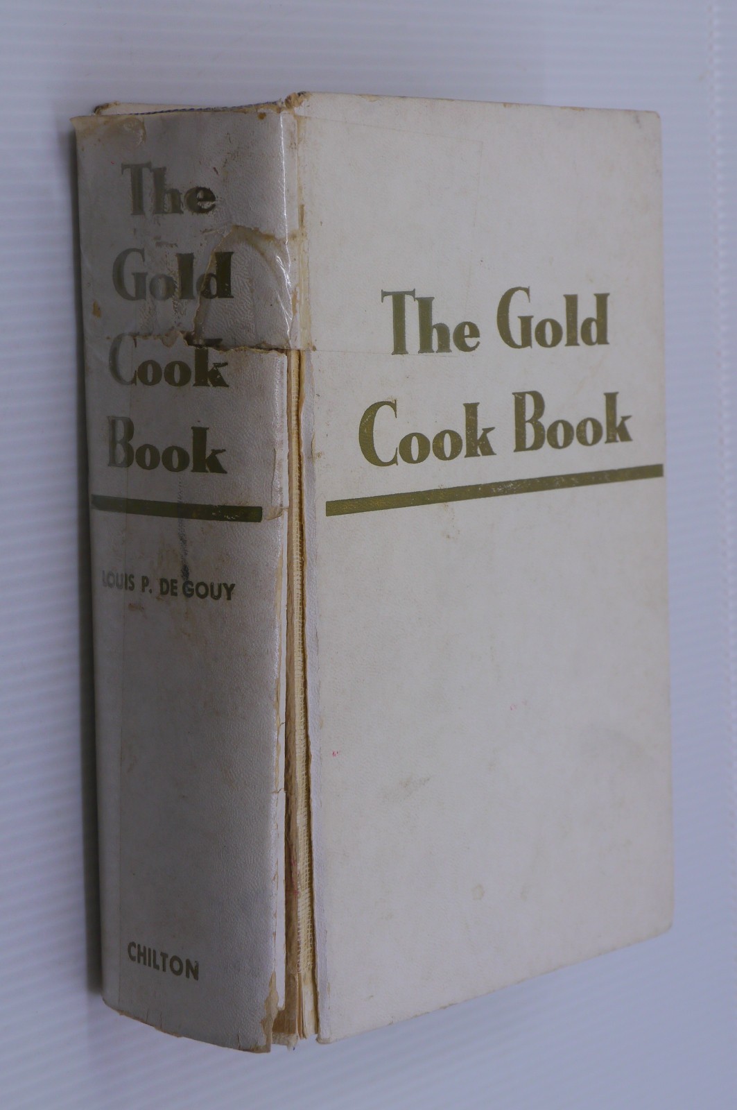 L — THE GOLD COOK BOOK BY CHEF LOUIS P. DE GOUY, HC, 1,256 PAGES, RECIPES