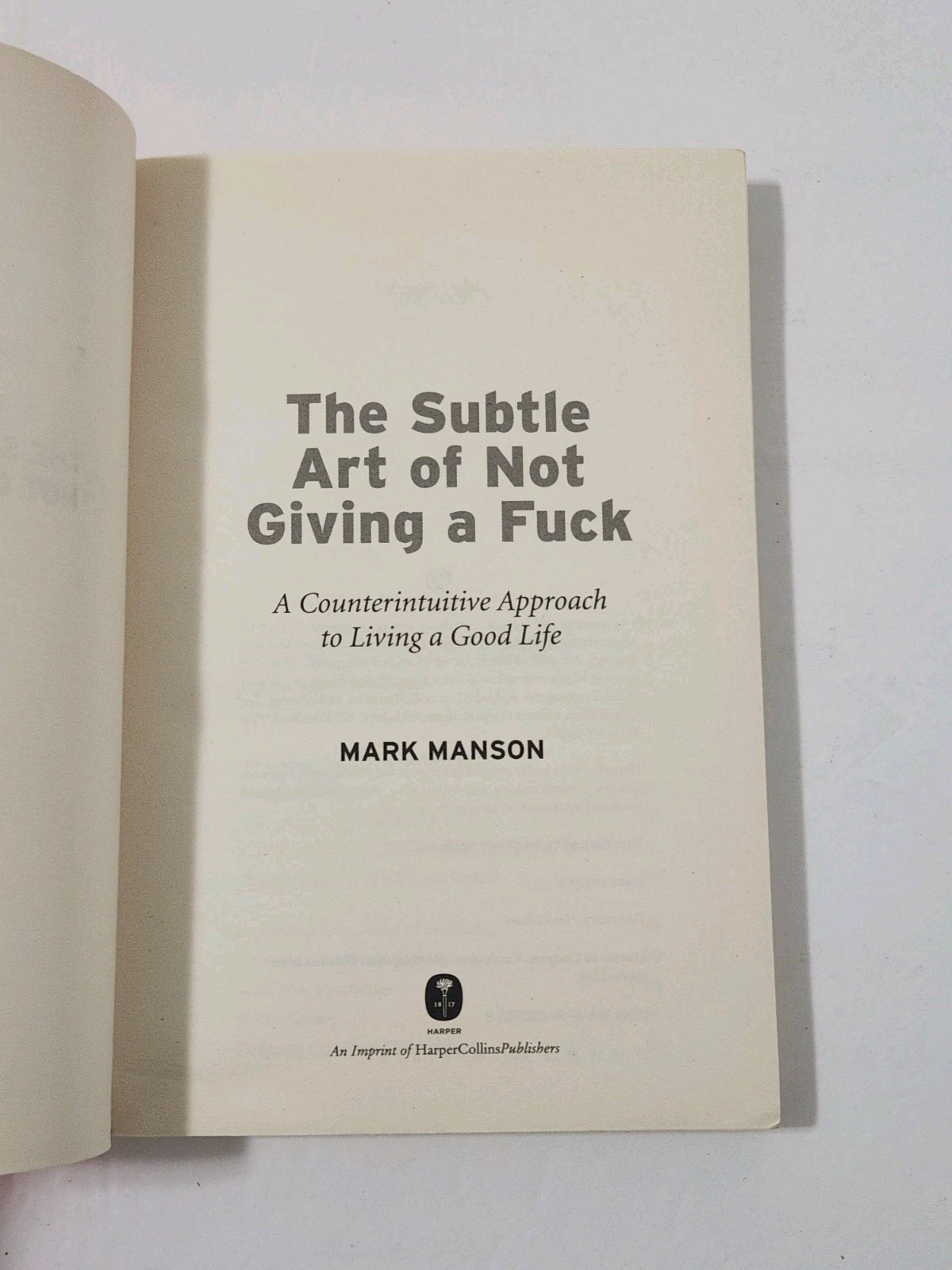 The Subtle Art of Not Giving a Fuck by Mark Manson (2017, Paperback) 1st Edition
