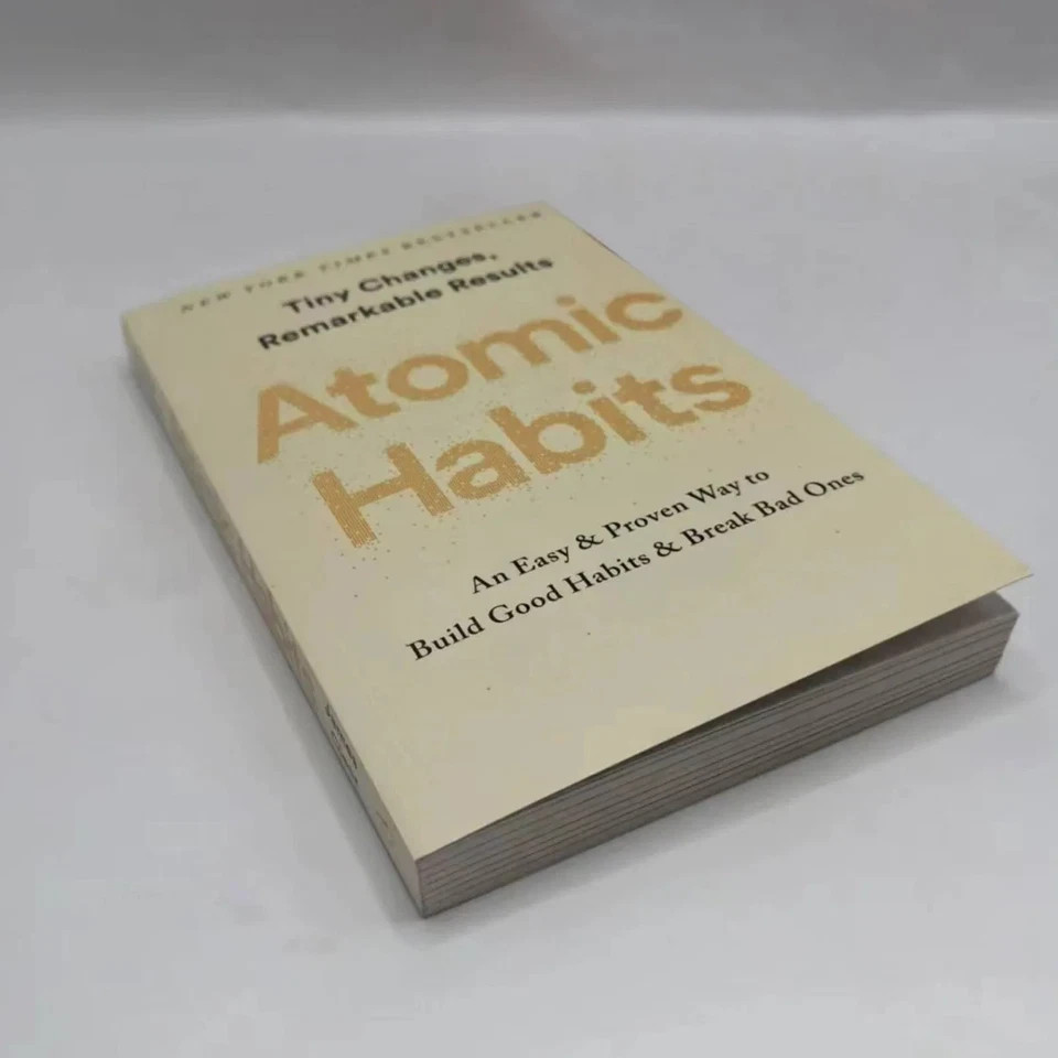 Atomic Habits by James Clear Build Good Habits & Break Bad Ones (Paperback)