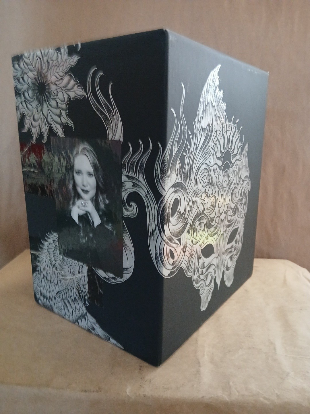 Sarah J. Maas: Court of Thorns and Roses Hardcover Set USED SEE DESCRIPTION